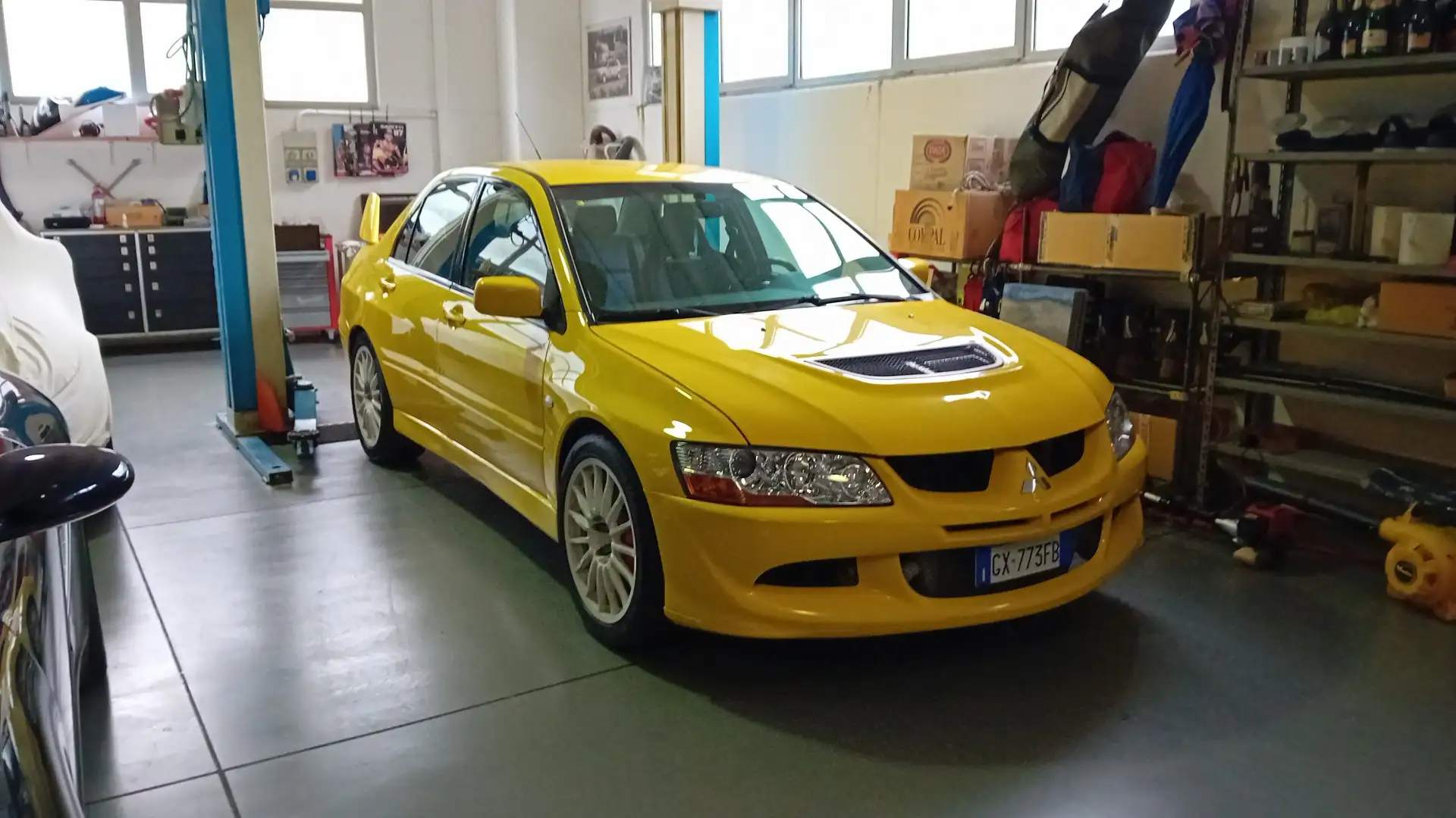Mitsubishi Lancer Evo 8 - 2