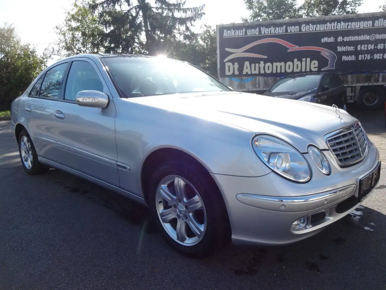 Mercedes-Benz E 240