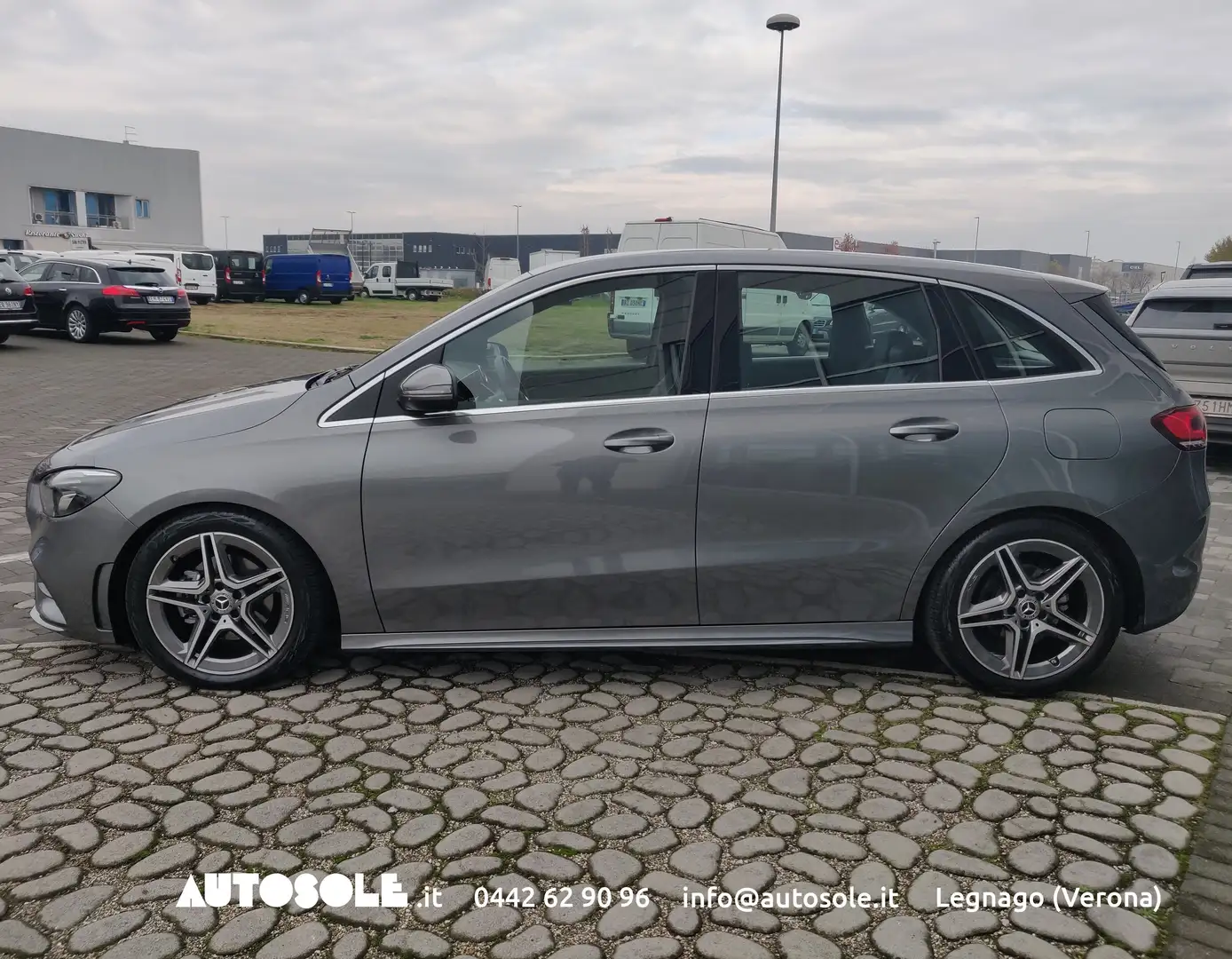 Mercedes-Benz B 200 B 200 d Premium Automatica Grigio - 2