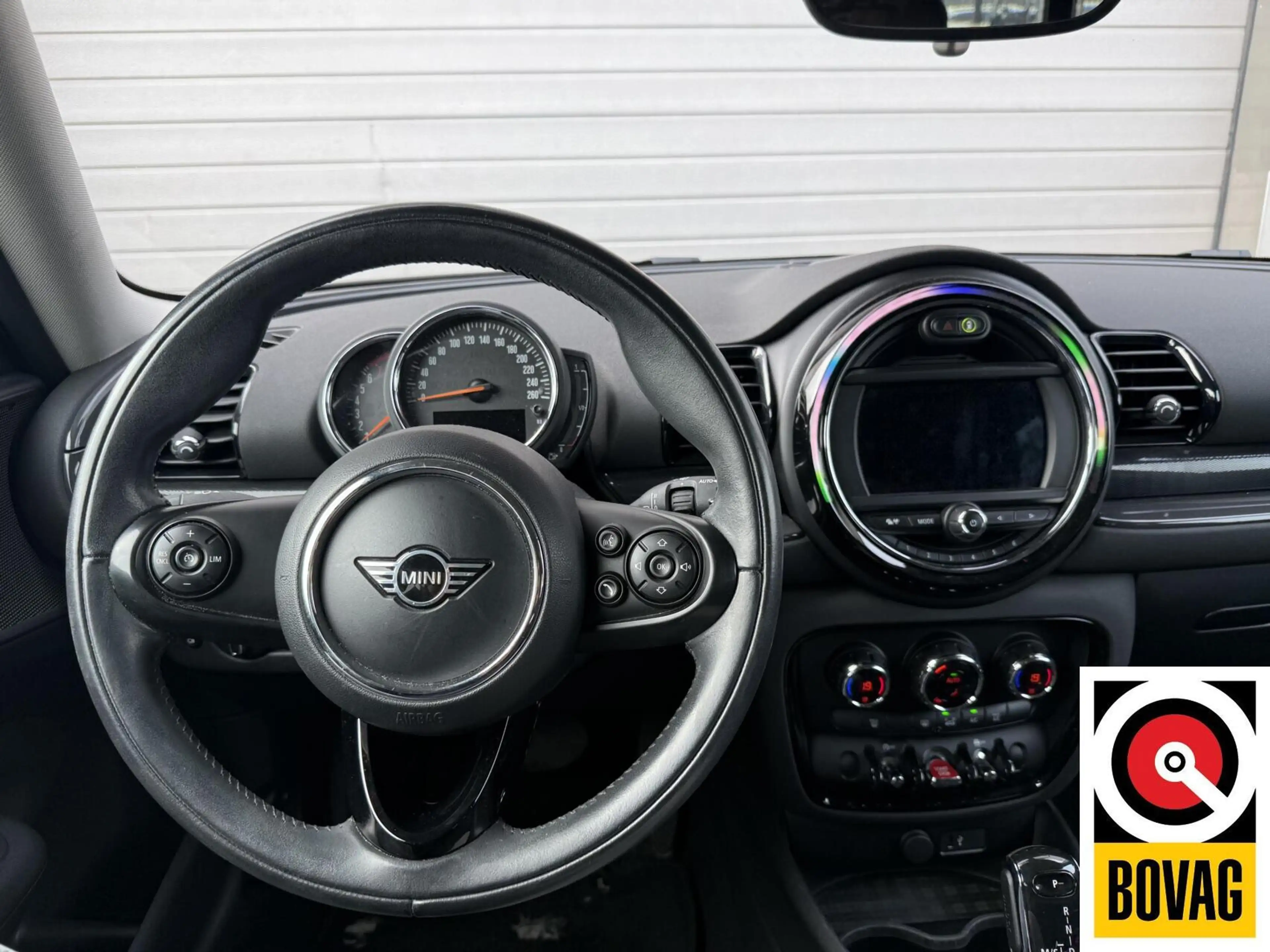 MINI Cooper Clubman 1.5 Business Edition — photo 24