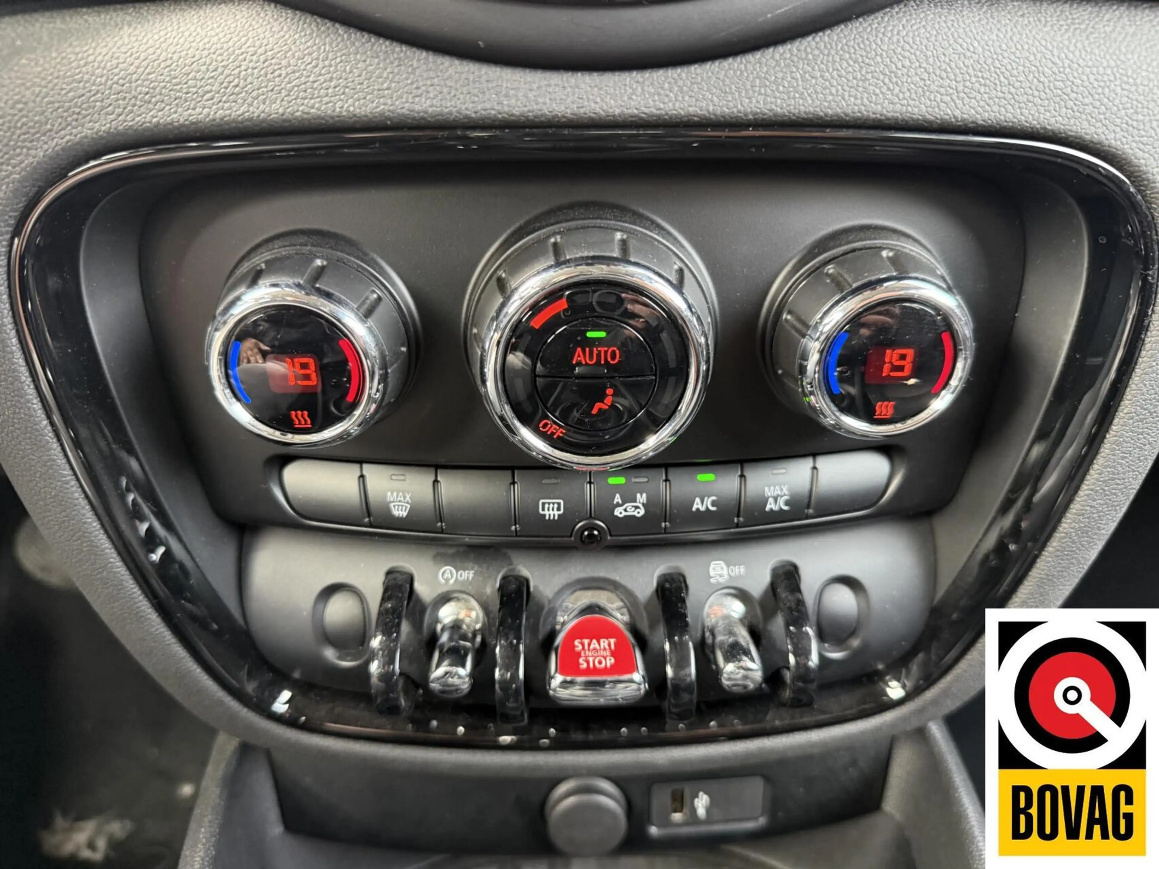 MINI Cooper Clubman 1.5 Business Edition — photo 17