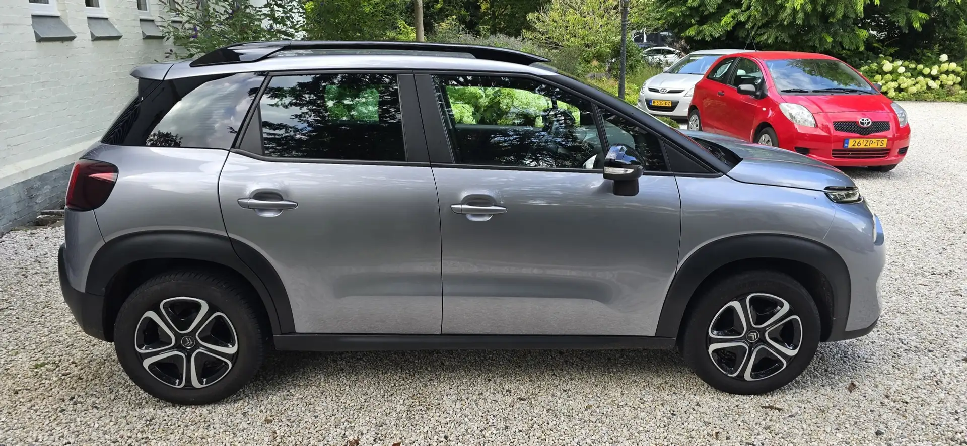 Citroen C3 Aircross 1.2 PureTech Shine Pack Business Grijs - 2
