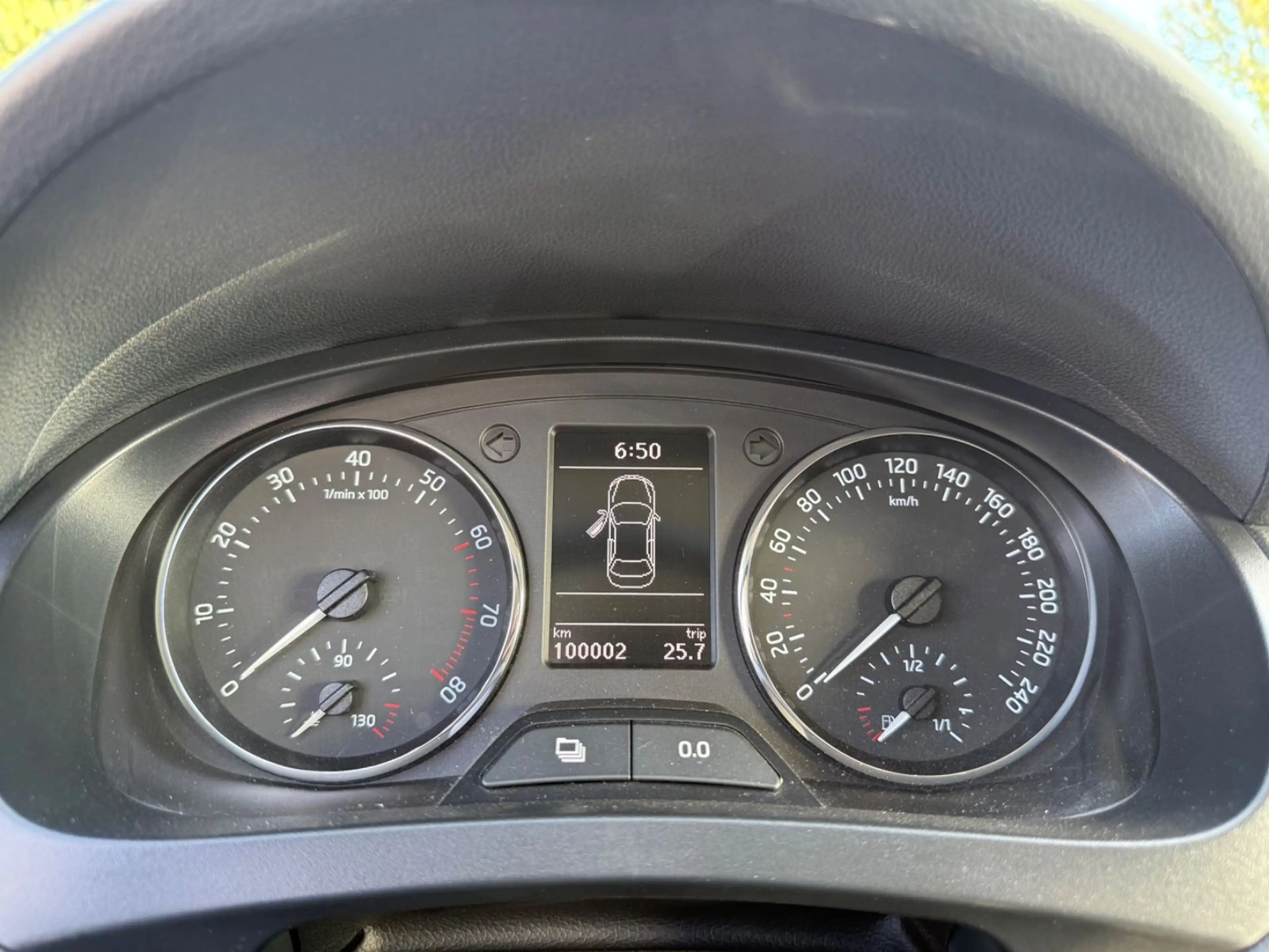Skoda Rapid/Spaceback Elegance — photo 9