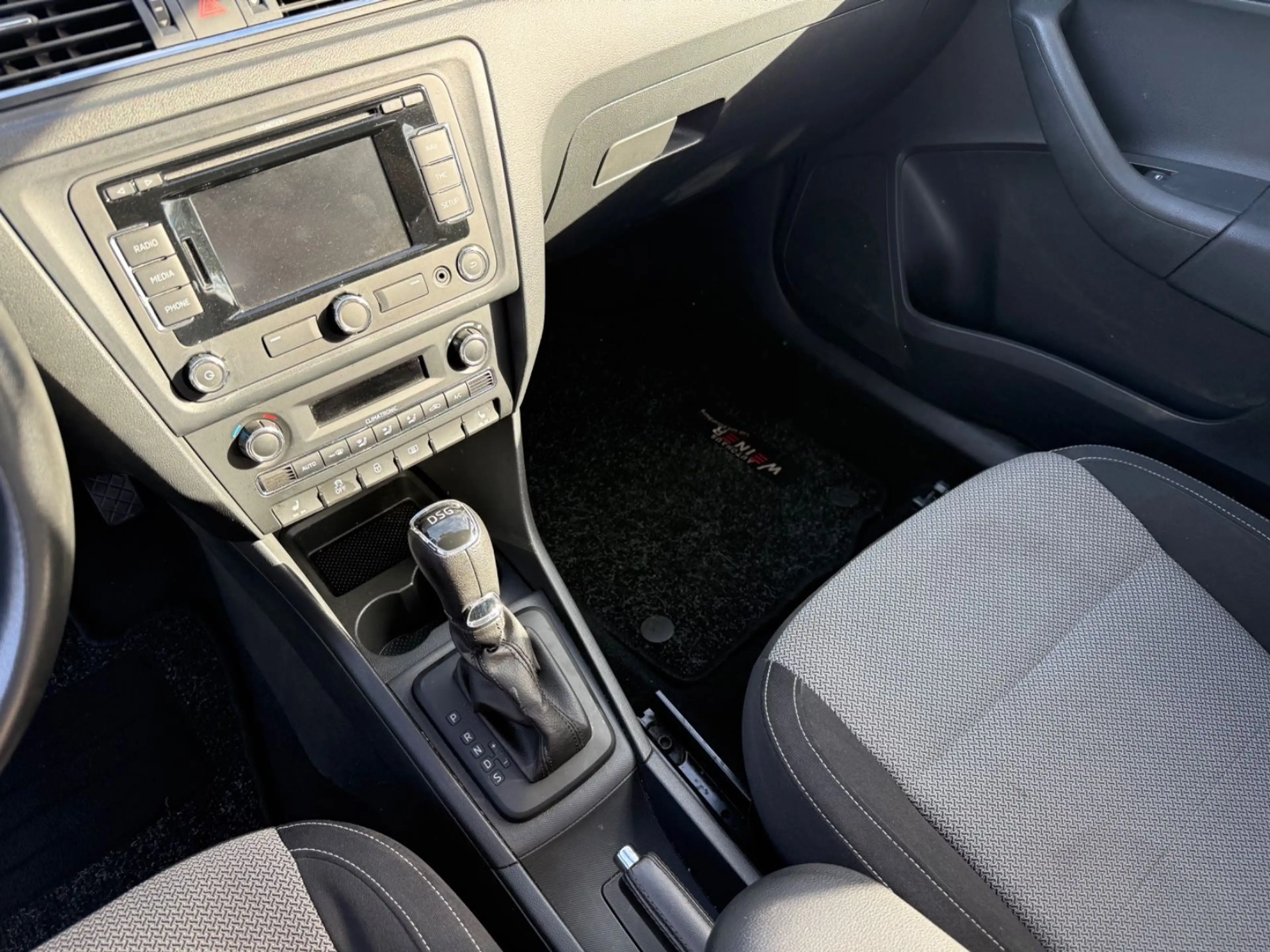 Skoda Rapid/Spaceback Elegance — photo 8