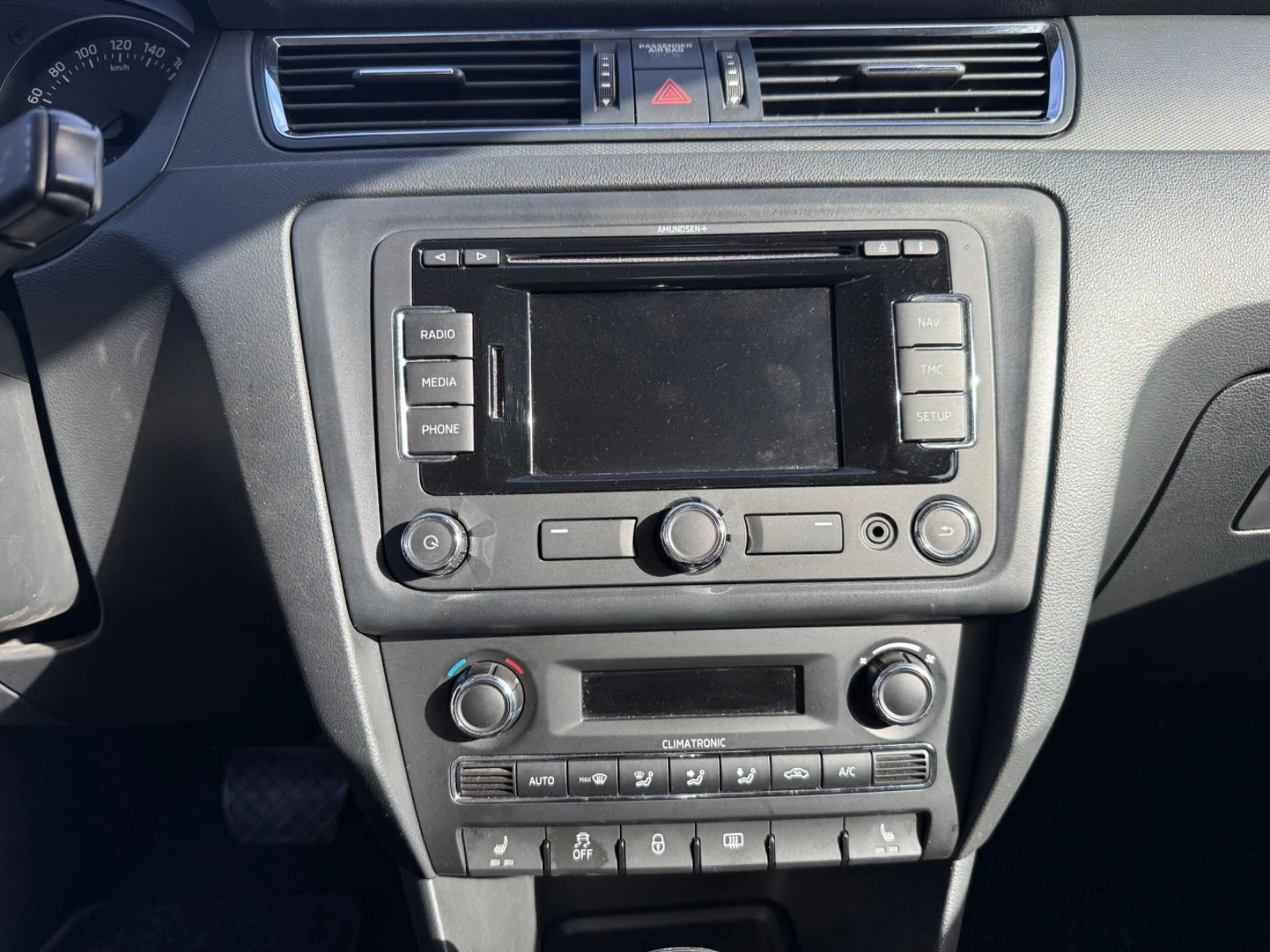 Skoda Rapid/Spaceback Elegance — photo 7
