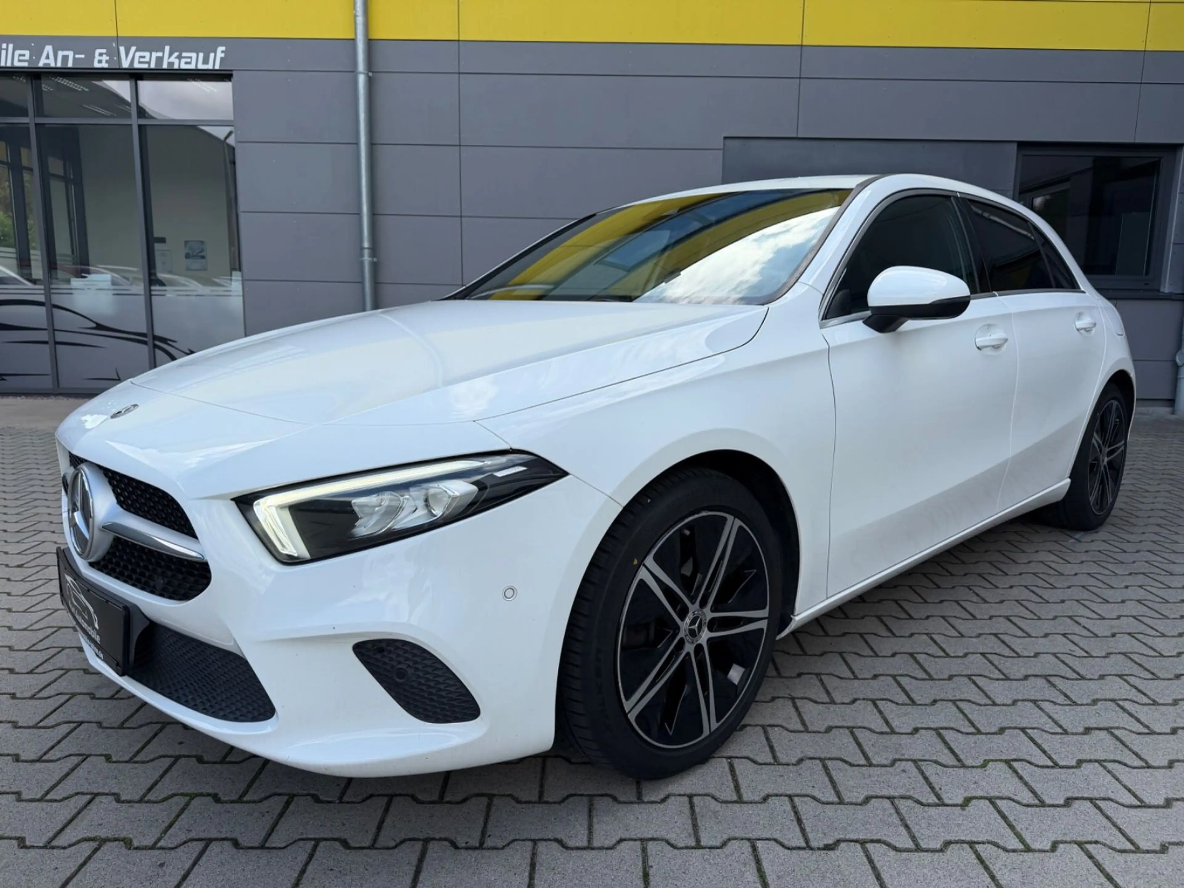 Mercedes-Benz A 250 /ALU/TEMPOMAT/LEDER/WIDESCREEN*/MEMORY — photo 3