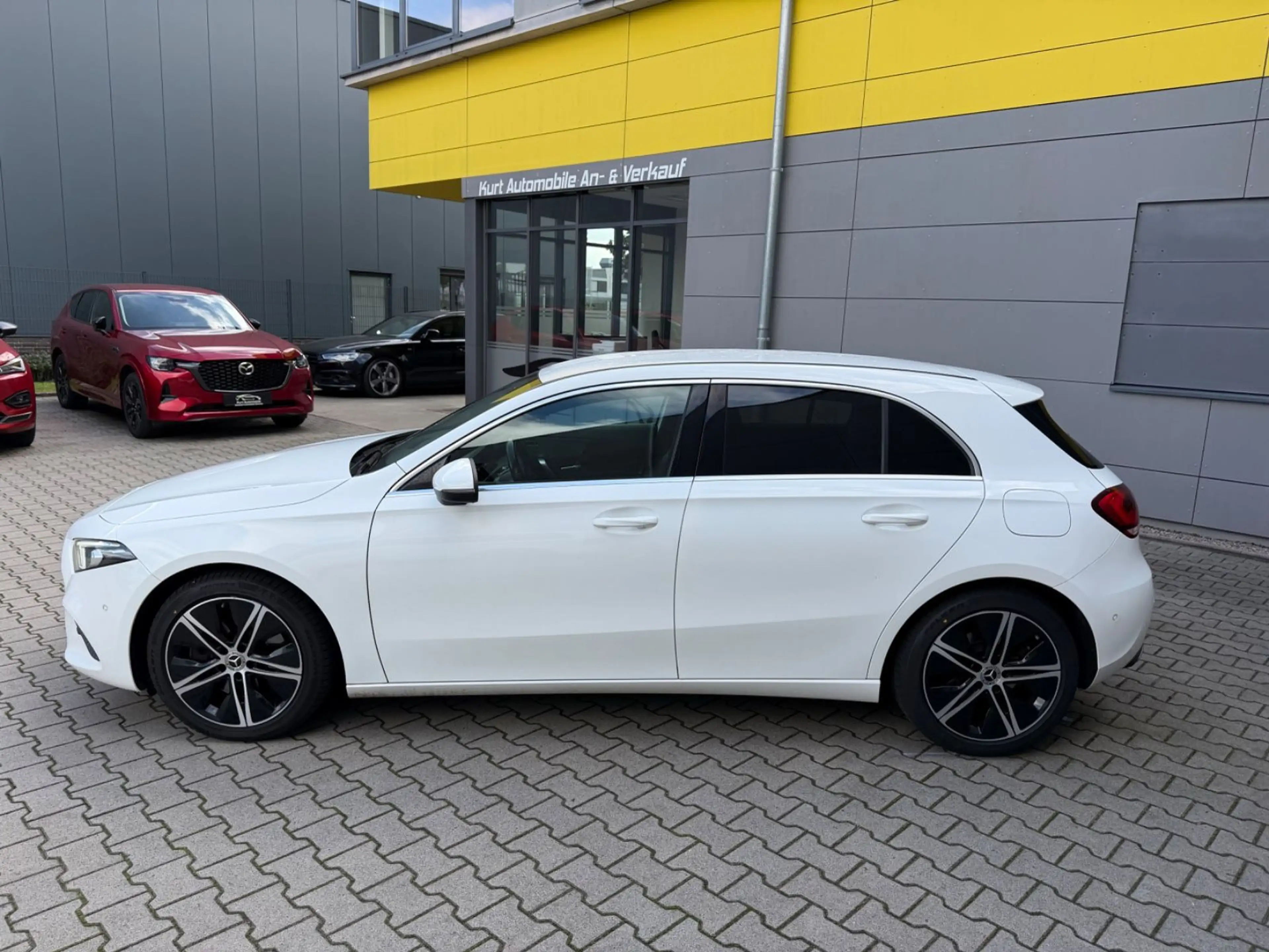 Mercedes-Benz A 250 /ALU/TEMPOMAT/LEDER/WIDESCREEN*/MEMORY — photo 4