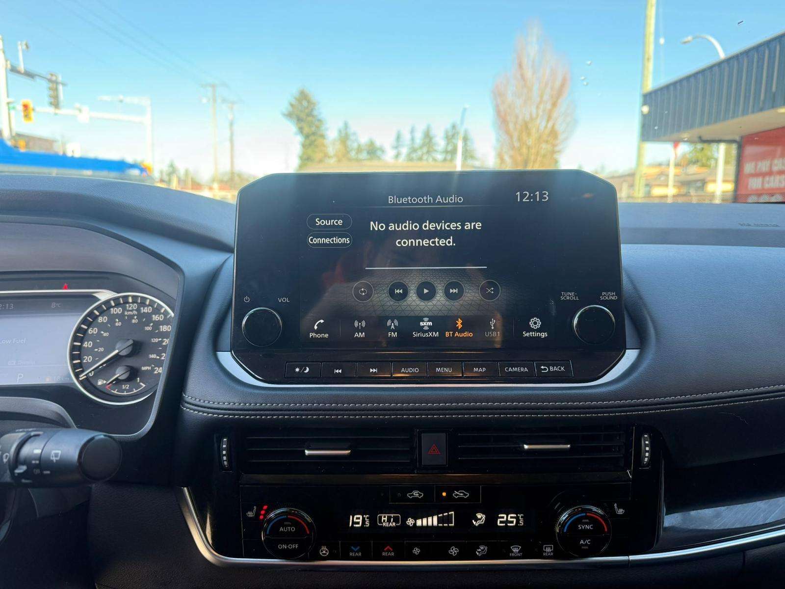 2023 Nissan Rogue — view 10