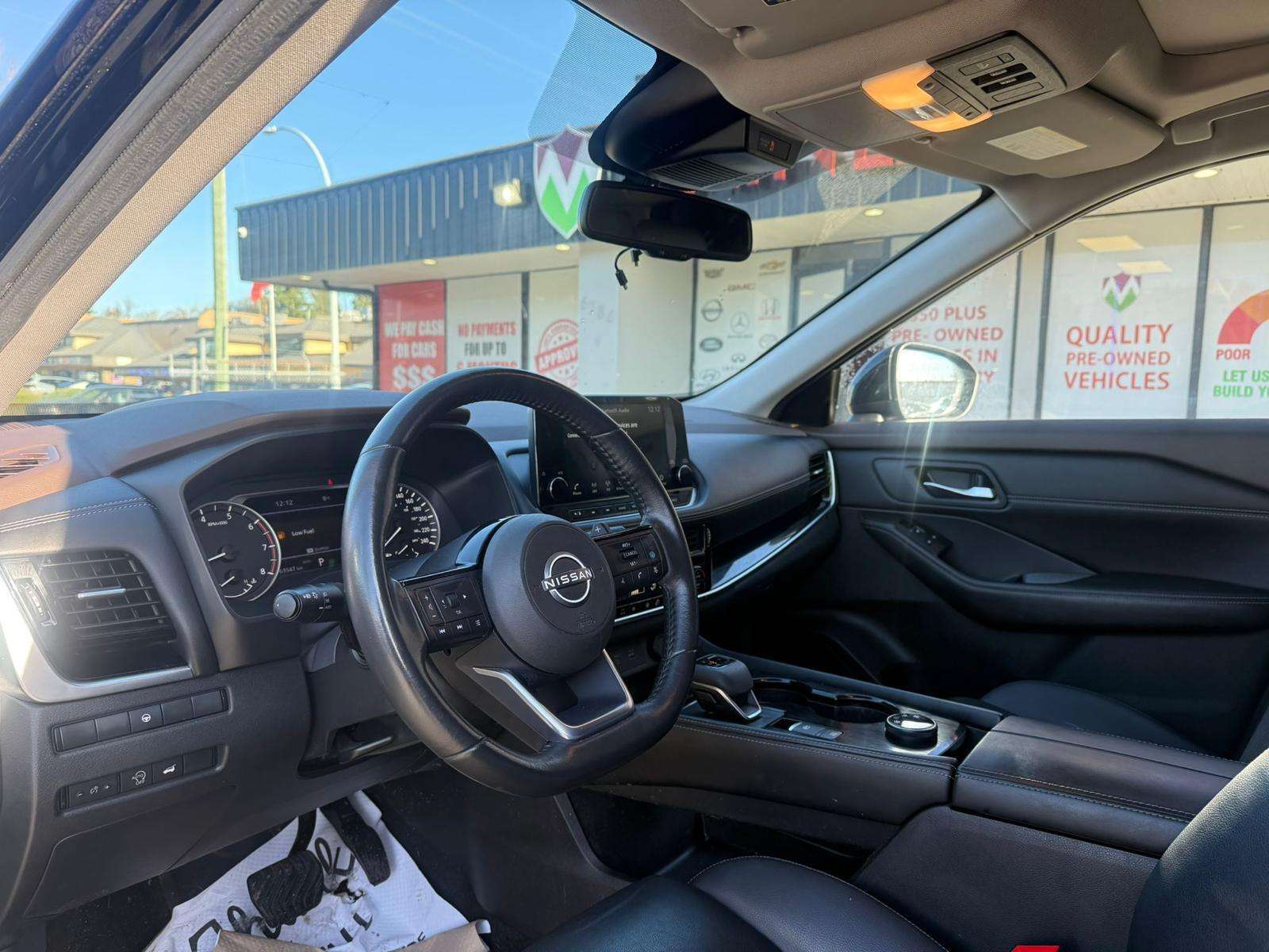 2023 Nissan Rogue — view 8