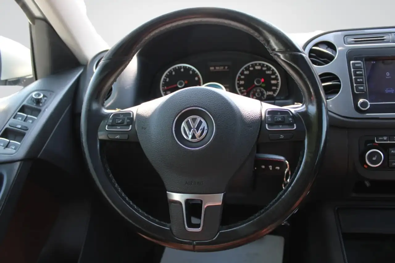 Volkswagen Tiguan снимка Volkswagen Tiguan