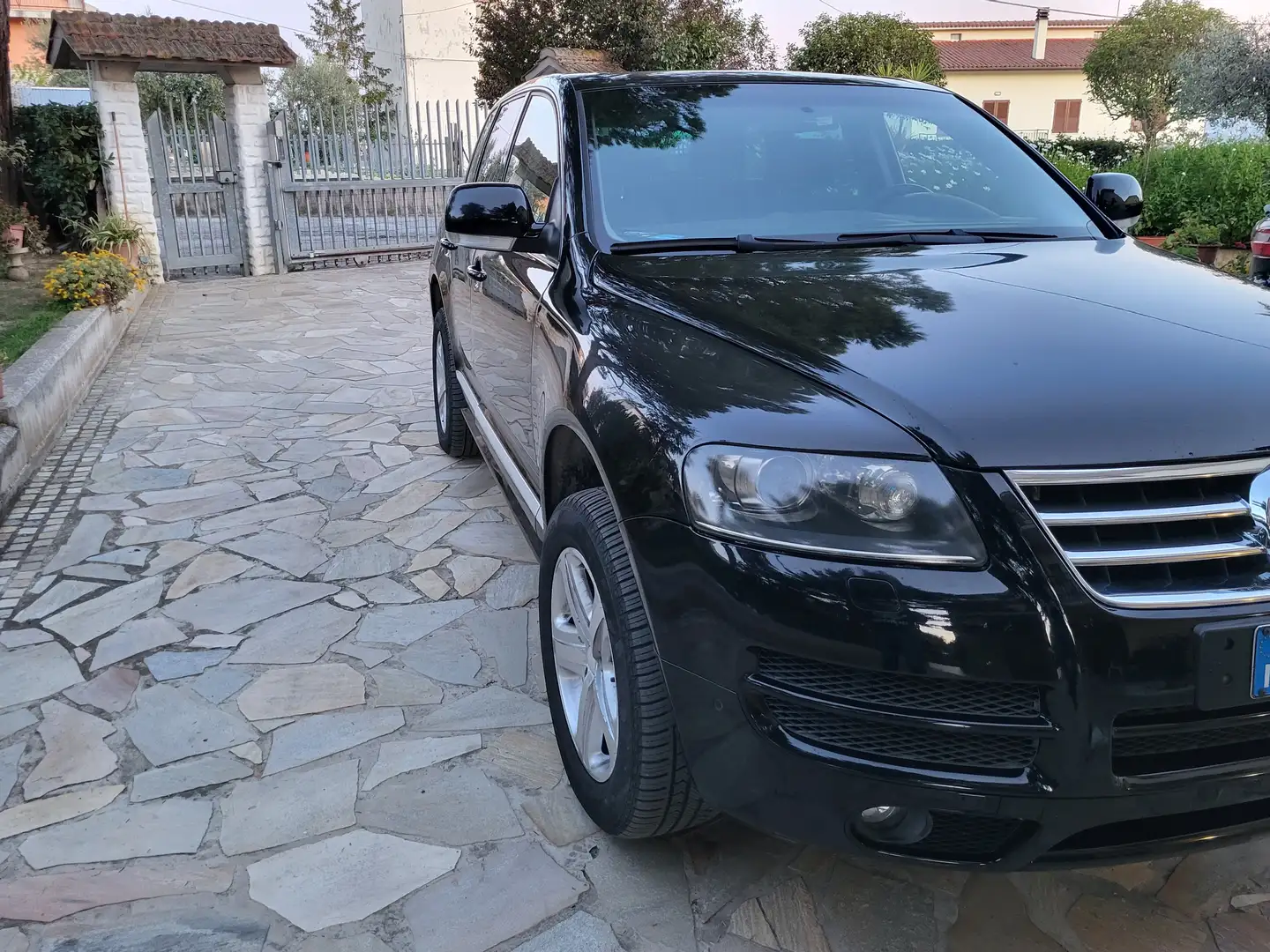 Volkswagen Touareg Touareg 2.5 tdi R5 tiptronic Nero - 1