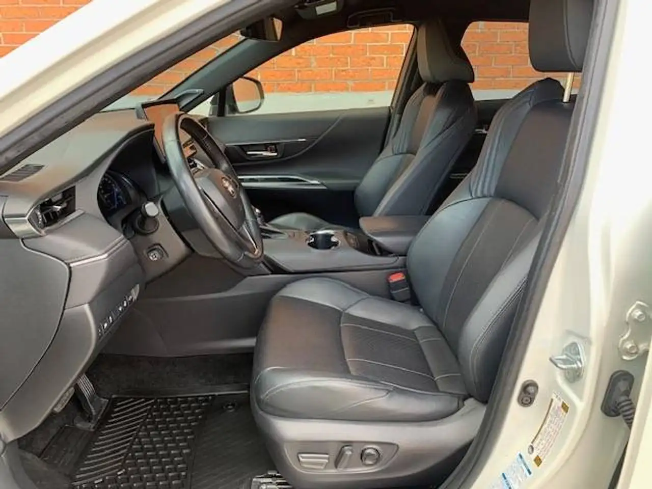 Toyota Venza photo Toyota Venza
