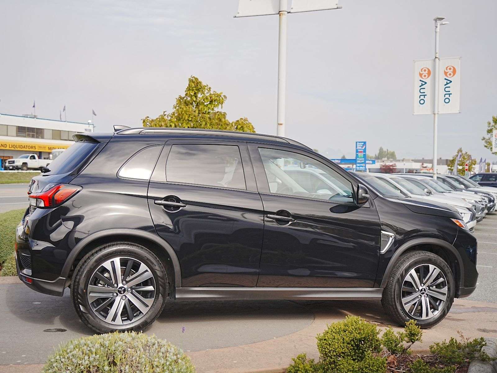 2025 Mitsubishi RVR
