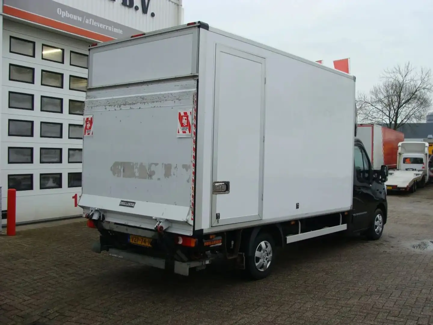 Renault Master 165.35 FWD - EURO 6 - ENKELLUCHT MET OPBOUW - VZP- Zwart - 2