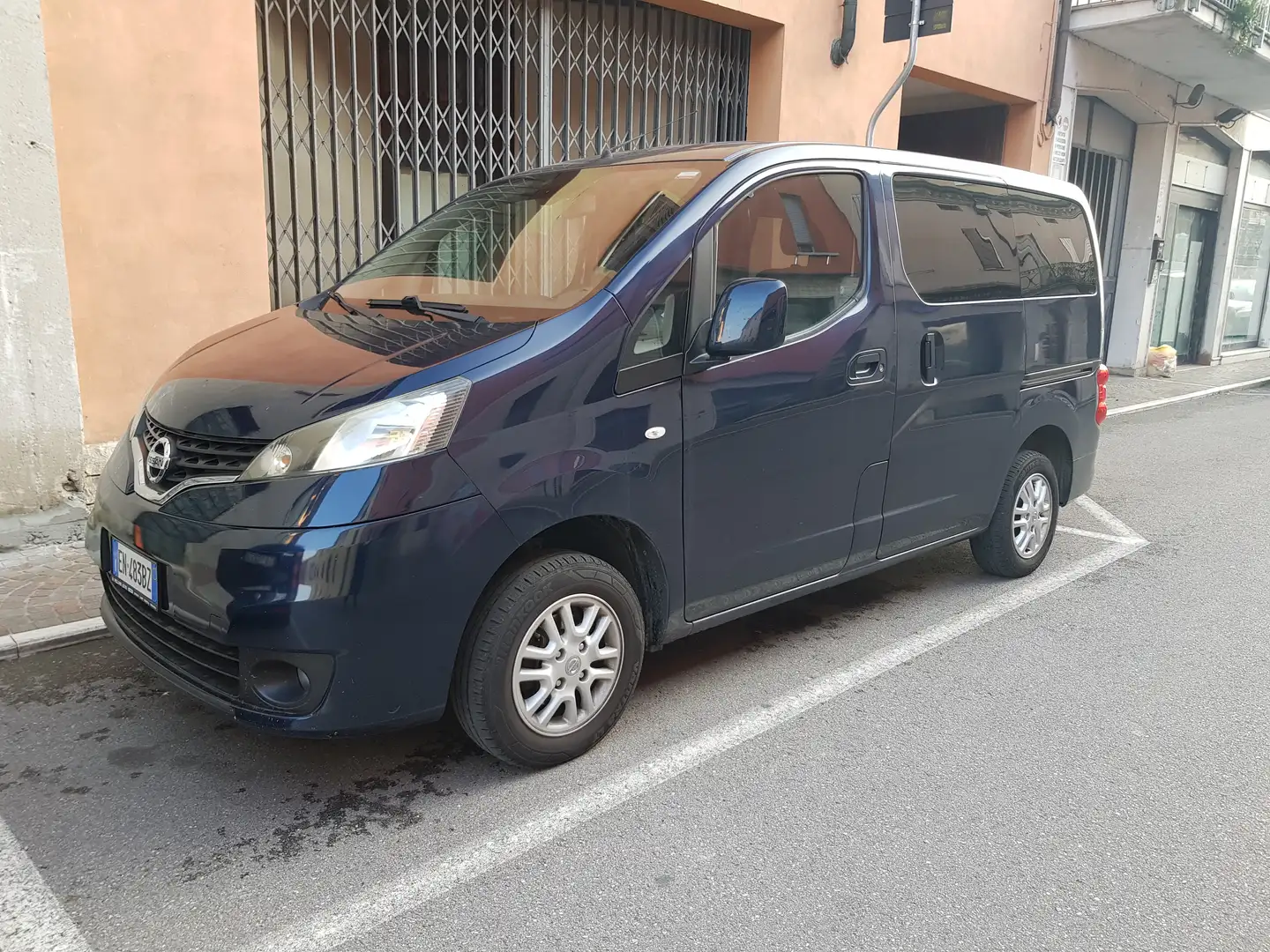 Nissan Evalia 1.6 benzina/GPL (7 posti, ok neopatentati, nessun limite circolazione) Blu/Azzurro - 1