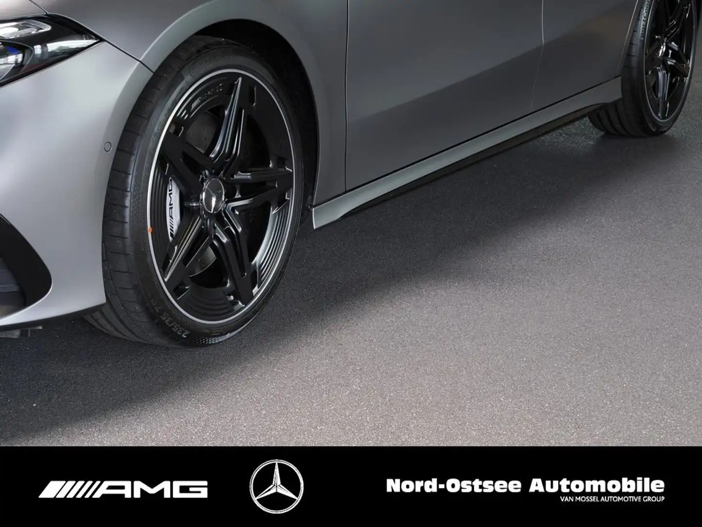 Mercedes-Benz A 35 AMG 4m NIGHT PANO AHK DISTRONIC MULTIBEAM Gris - 2