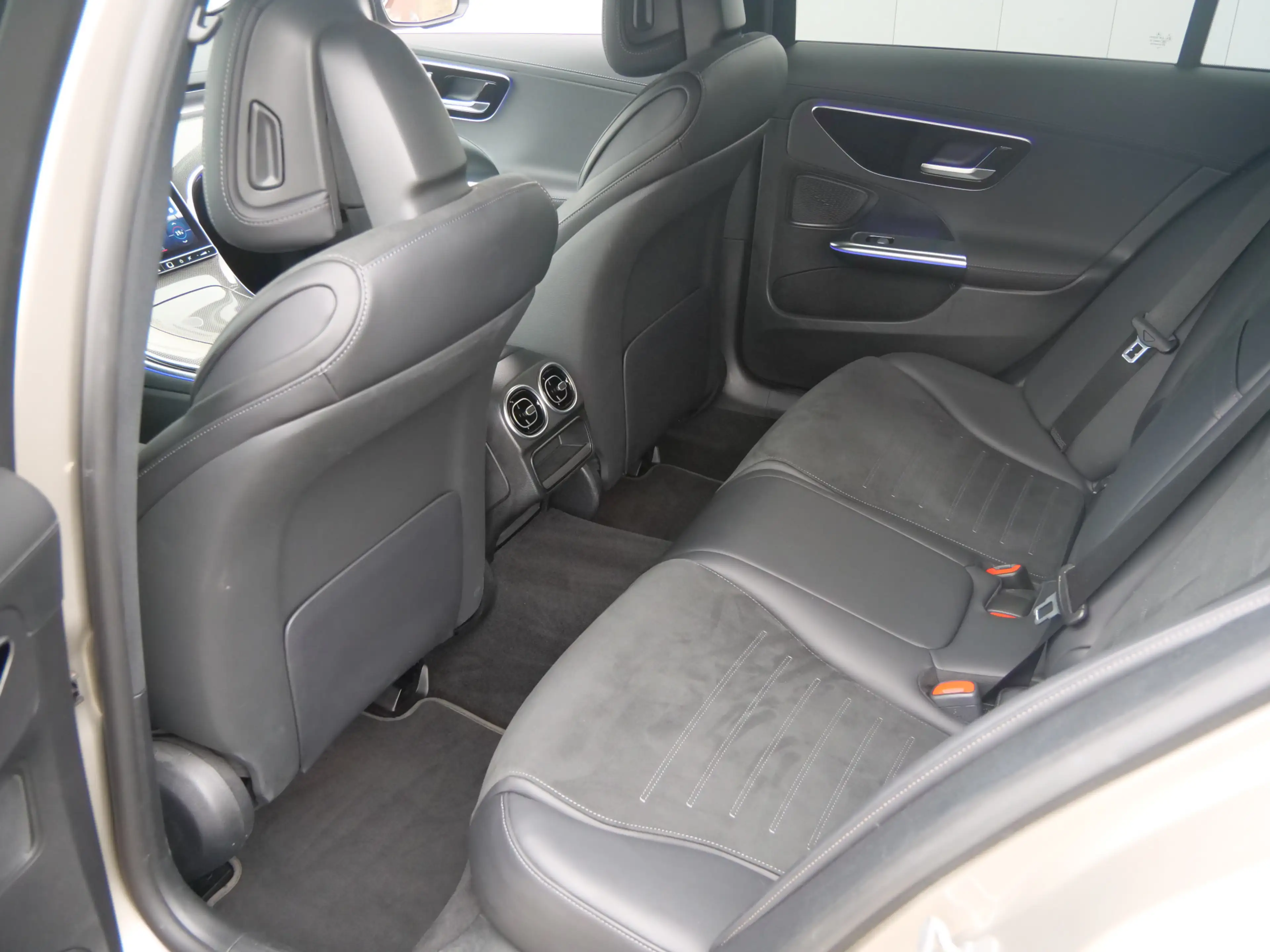 Mercedes-Benz C 300 Estate e AMG Line 313 Pk Automaat Navi / DAB / App — photo 27