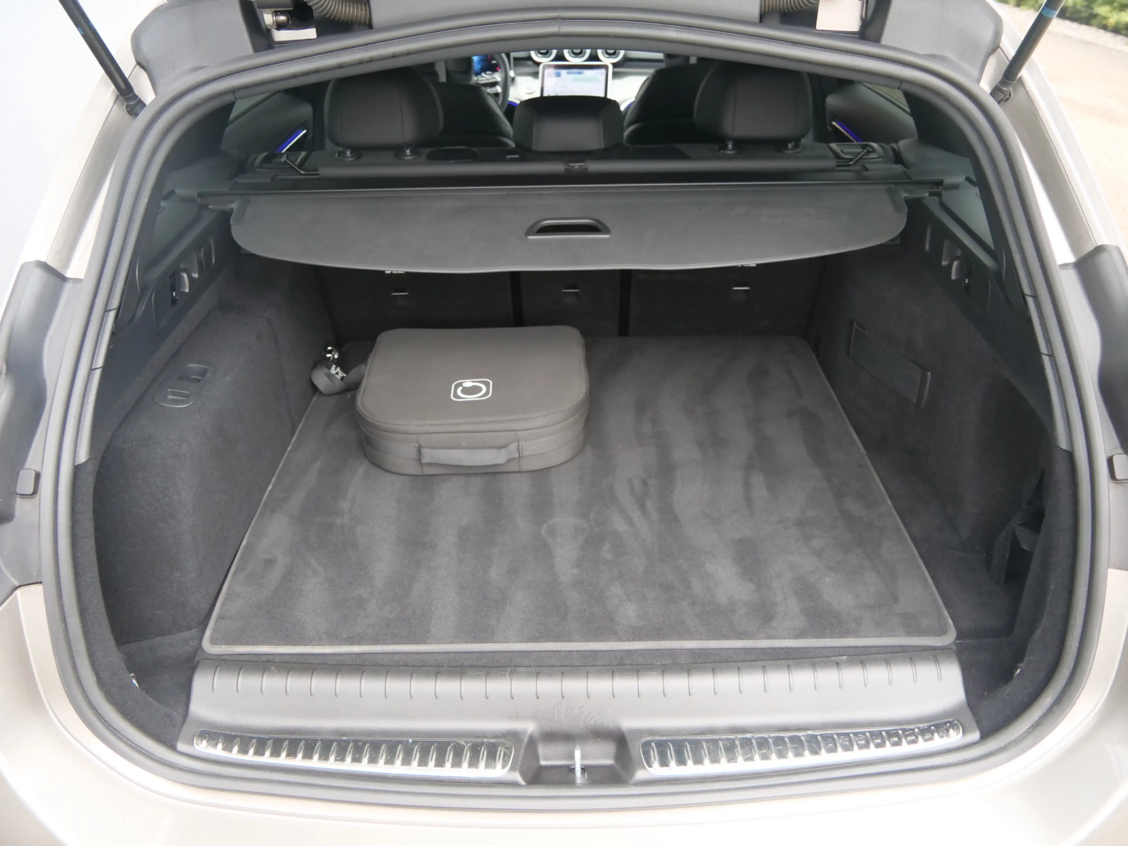 Mercedes-Benz C 300 Estate e AMG Line 313 Pk Automaat Navi / DAB / App — photo 40
