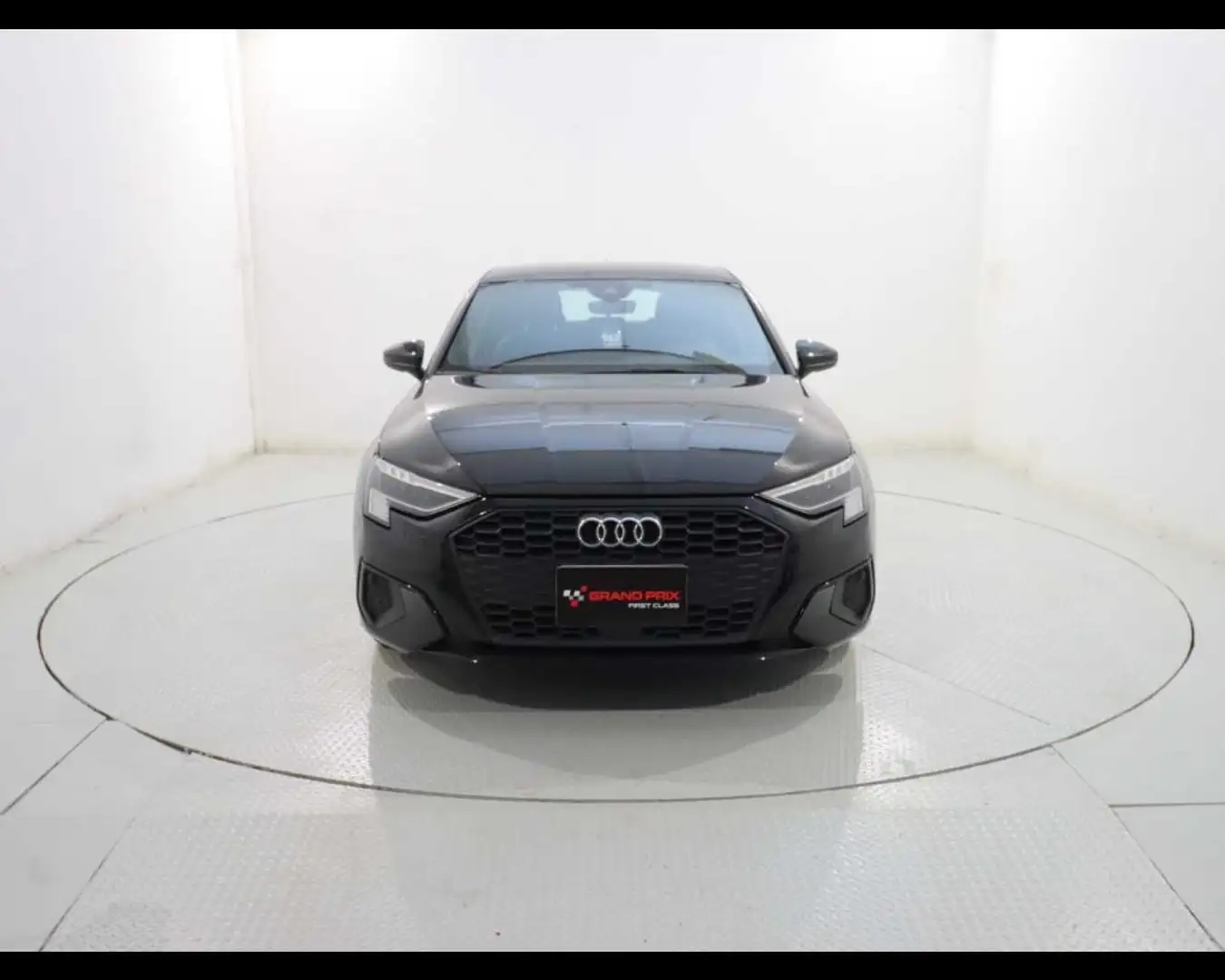 Audi A3 SPB 30 g-tron S tronic Business crna - 1