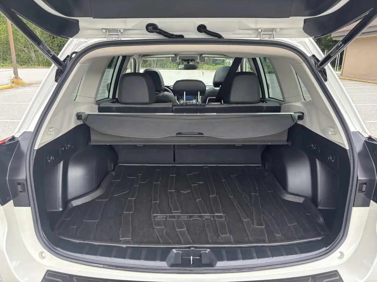 Subaru Forester снимка Subaru Forester