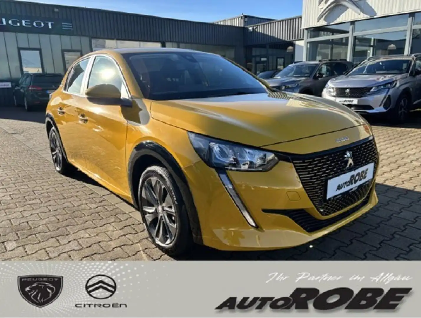 Peugeot e-208 e- Active Pack Gelb - 1