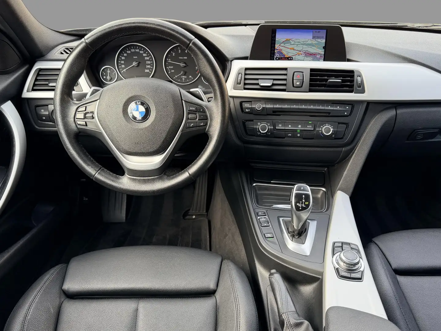 BMW 328 3-serie 328i Executive NL auto / Distributiekettin Grijs - 2