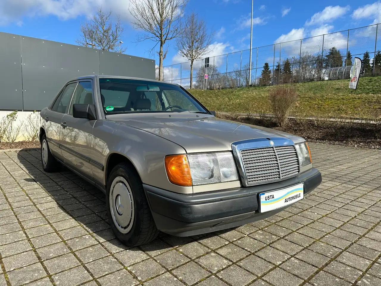 Mercedes-Benz 300 E Allrad 4X4 2.HAND, foto 3