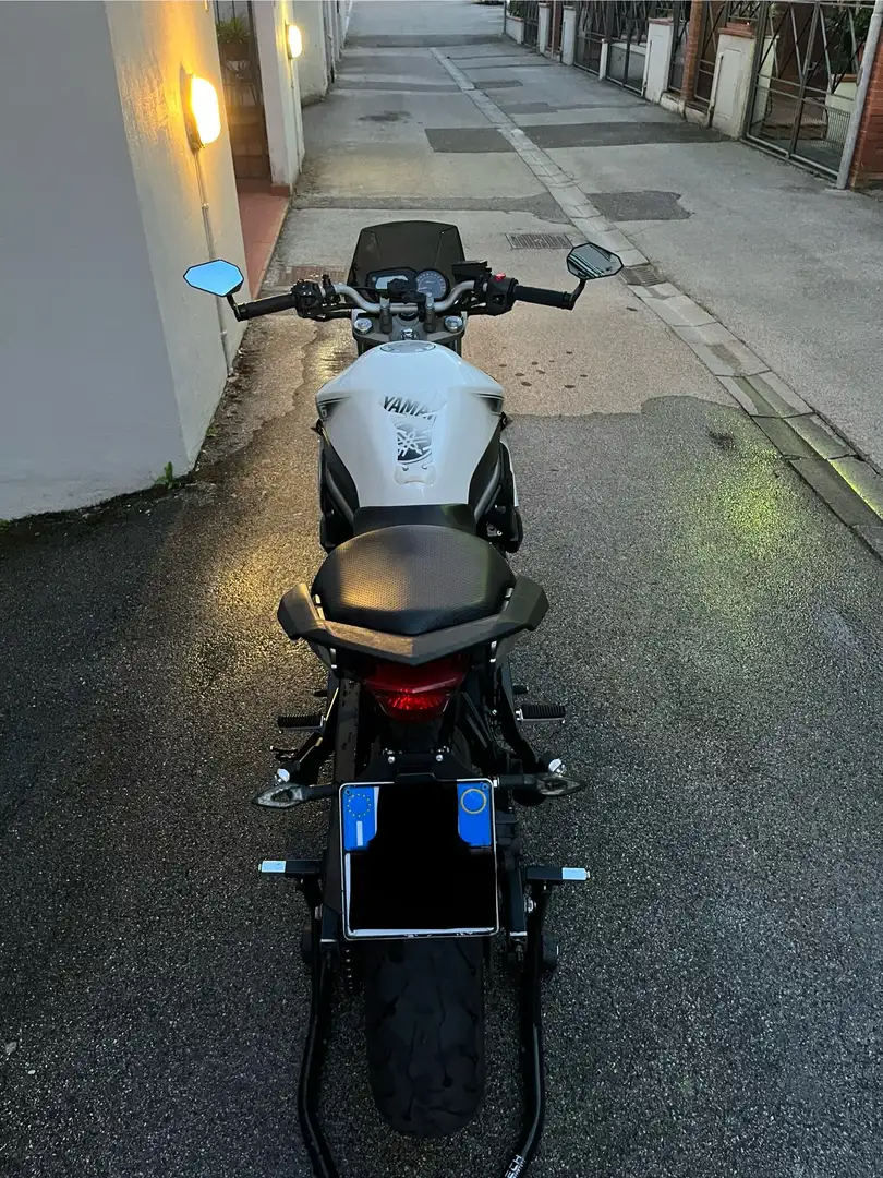 Yamaha XJ 6 White - 2