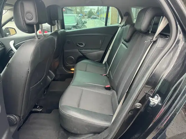 Renault Megane view 12