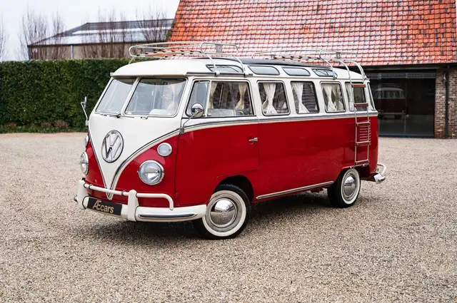 Volkswagen T1 KOMBI / SAMBA STYLE /TOP CONDITION /SAFARI WINDOWS