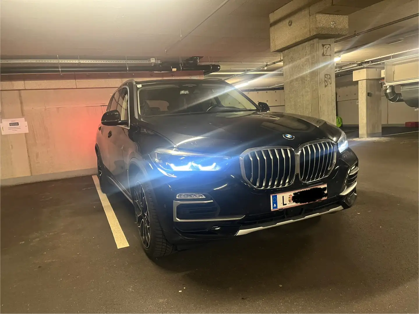 BMW X5 xDrive45e PHEV Aut.X-line Schwarz - 1