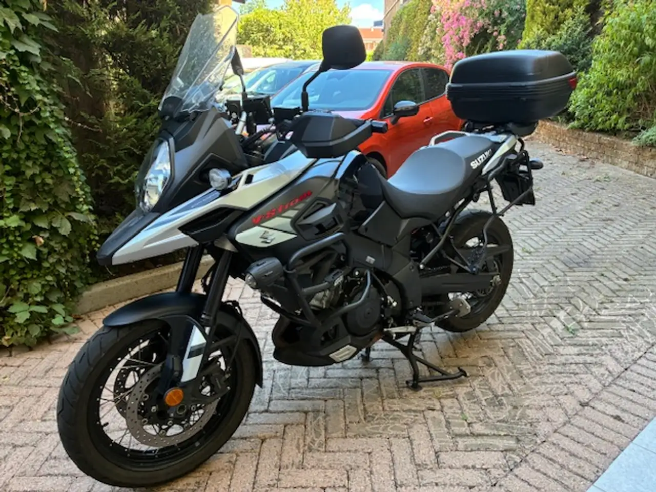 Suzuki V-Strom 1000