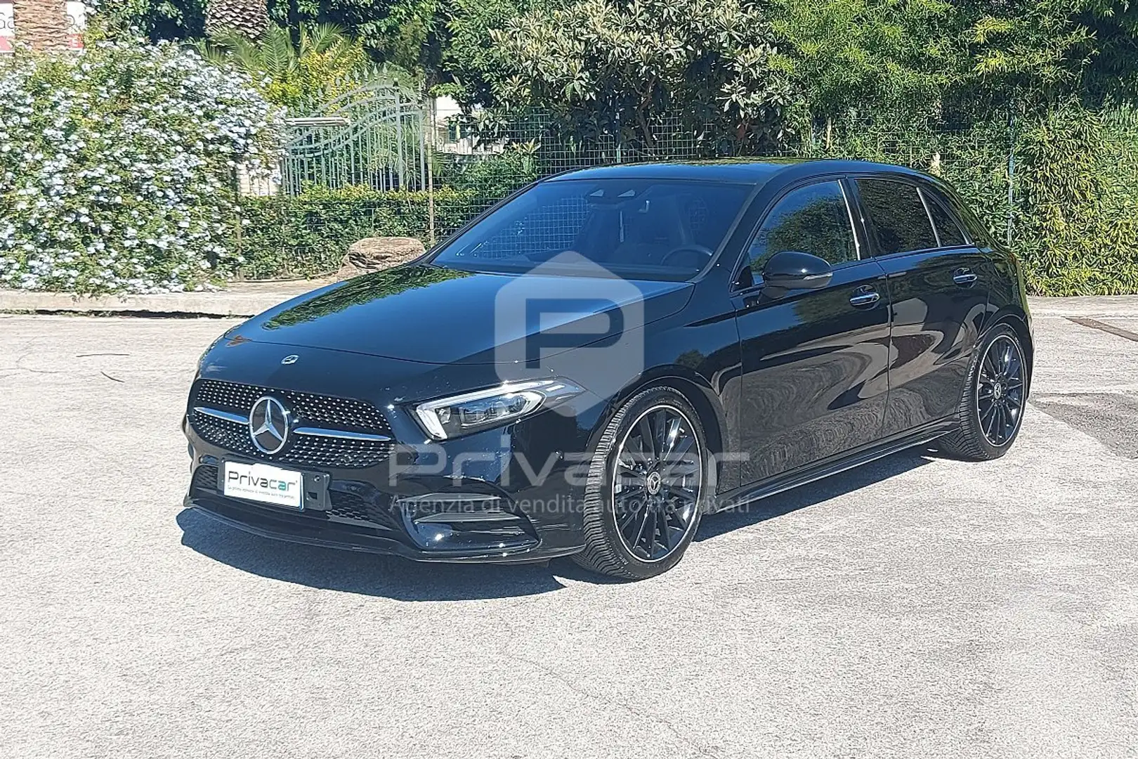 Mercedes-Benz A 180 A 180 Automatic Premium Noir - 1