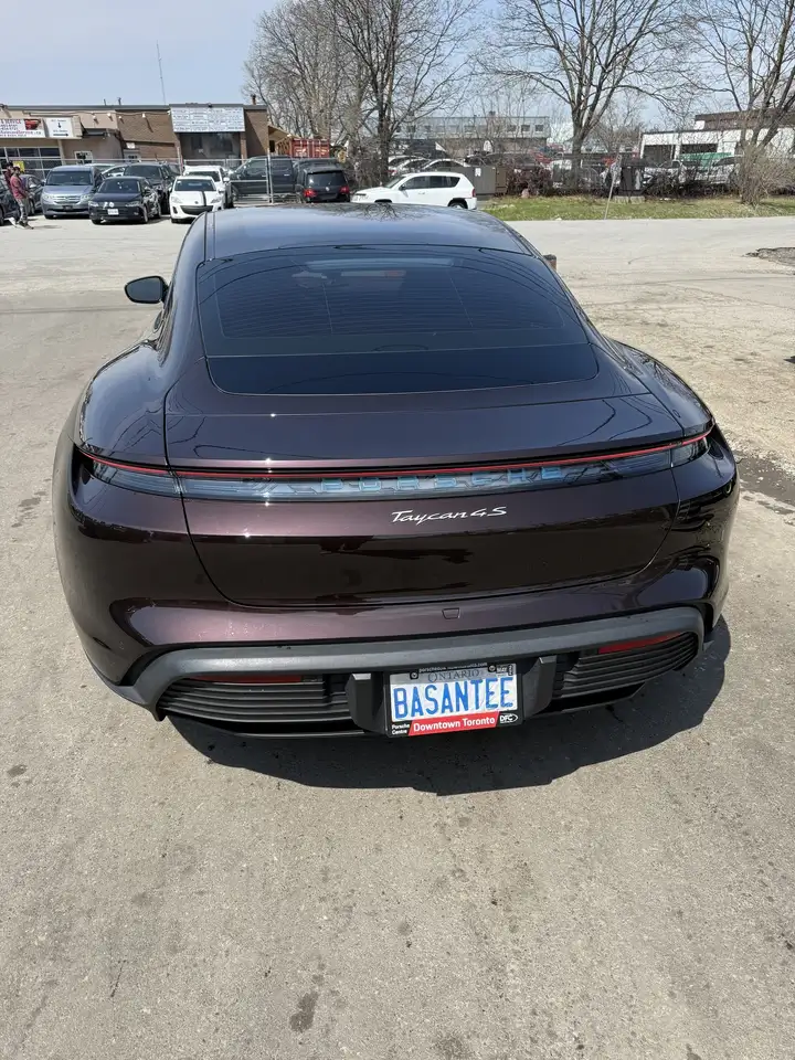 2023 Porsche Taycan