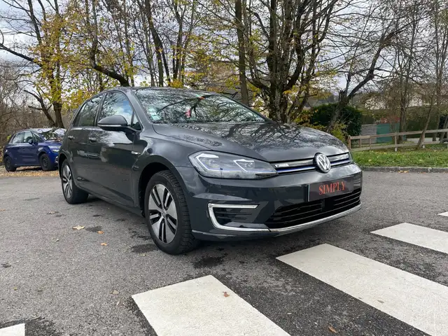Volkswagen e-Golf E-Golf 136 Electrique