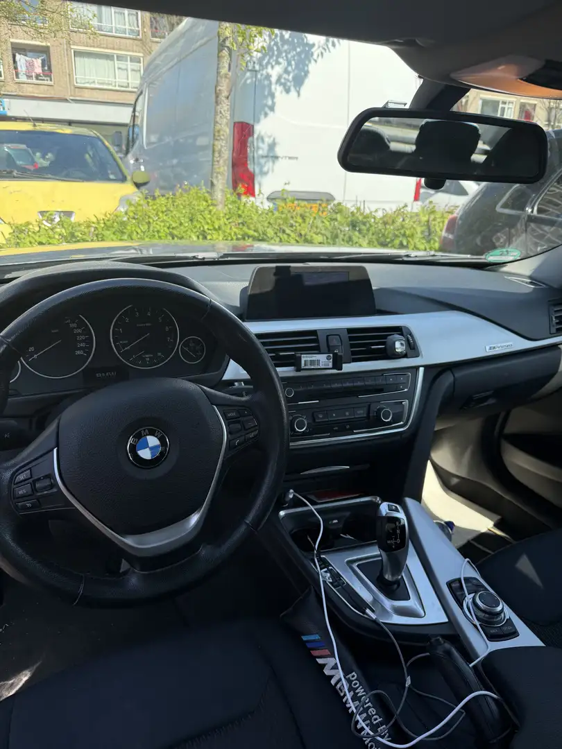 BMW 320 320i Executive - 2