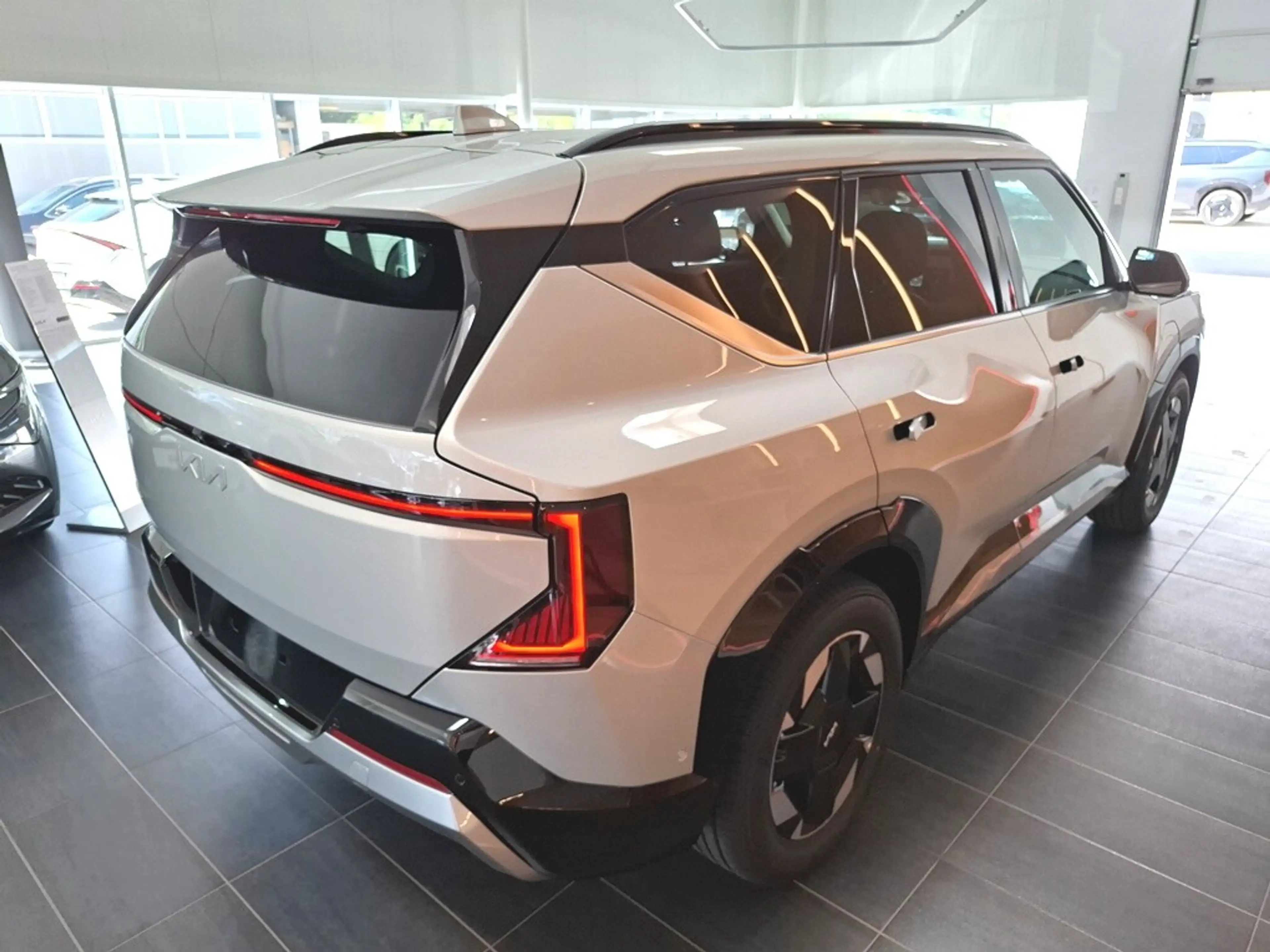 Kia EV5 Elektro Earth Plus 4WD — photo 4