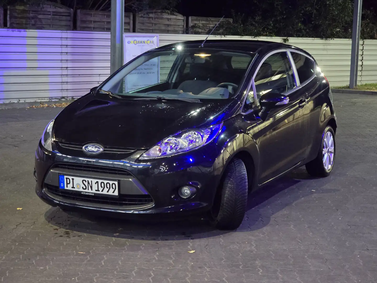 Ford Fiesta Trend Noir - 1