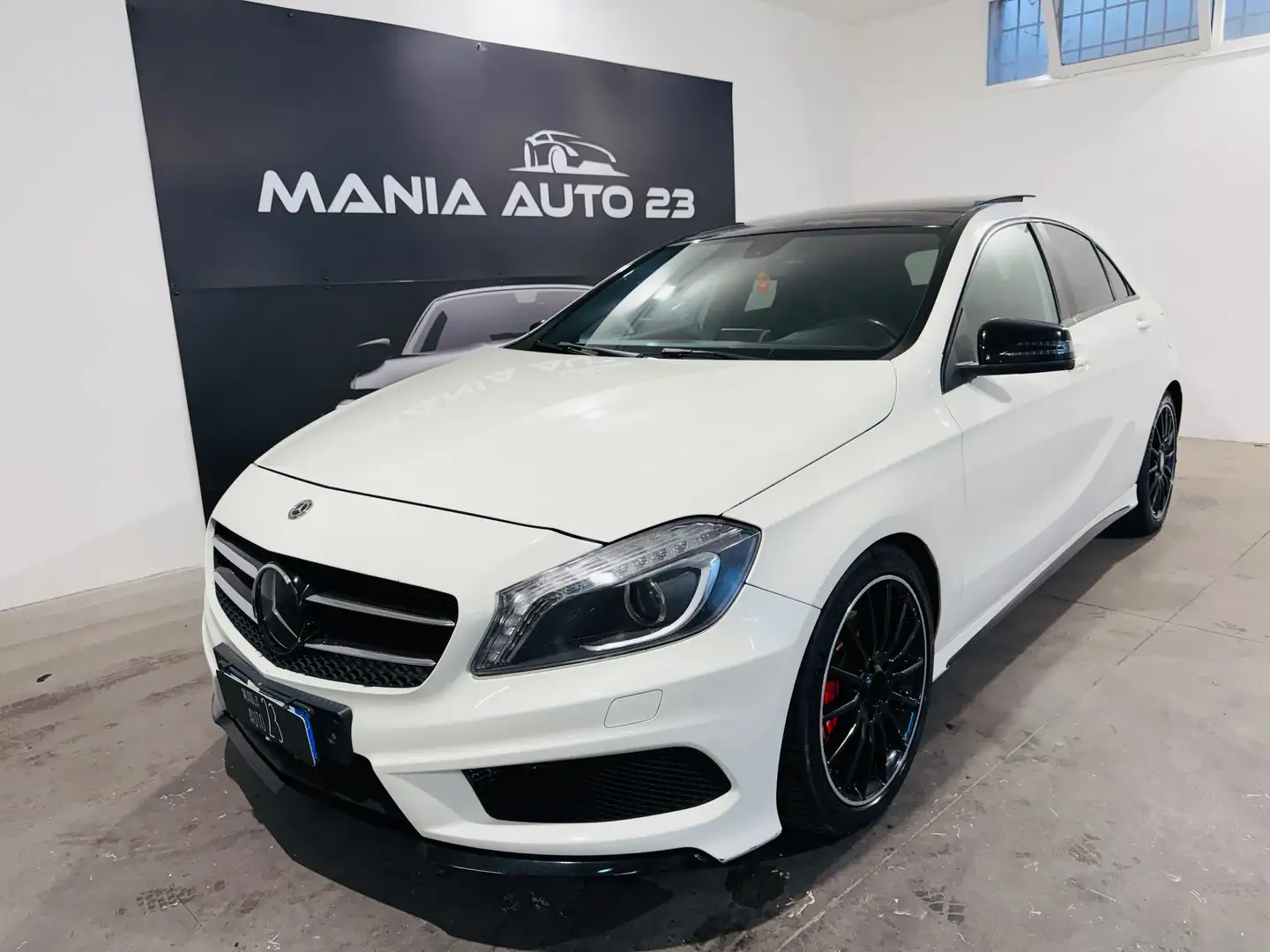Mercedes-Benz A 220 Classe A - W176 cdi Premium*AUTOMATICA*TETTO*FULL* Blanc - 1