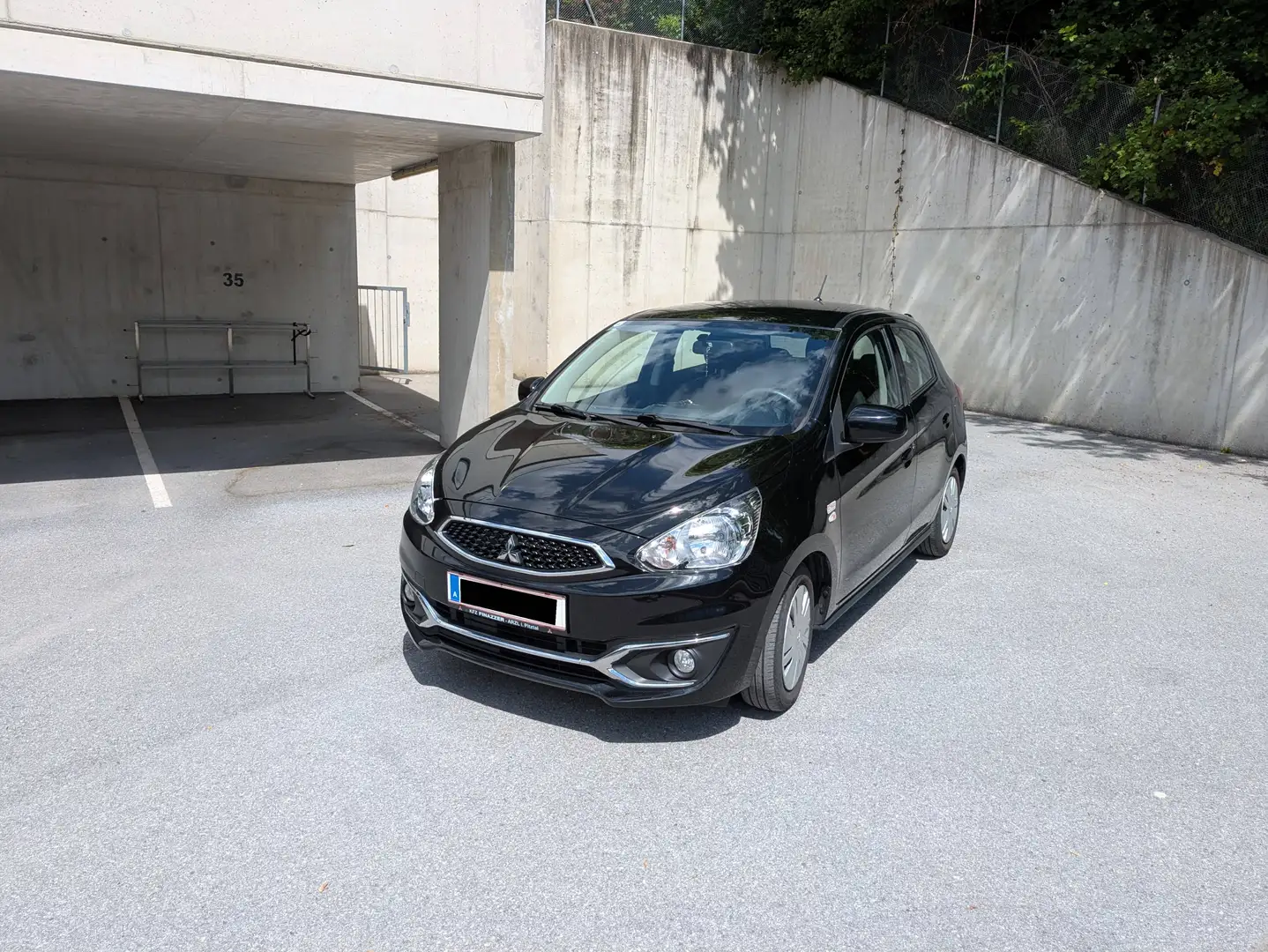 Mitsubishi Space Star Space Star 1,0 MIVEC AS Schwarz - 1