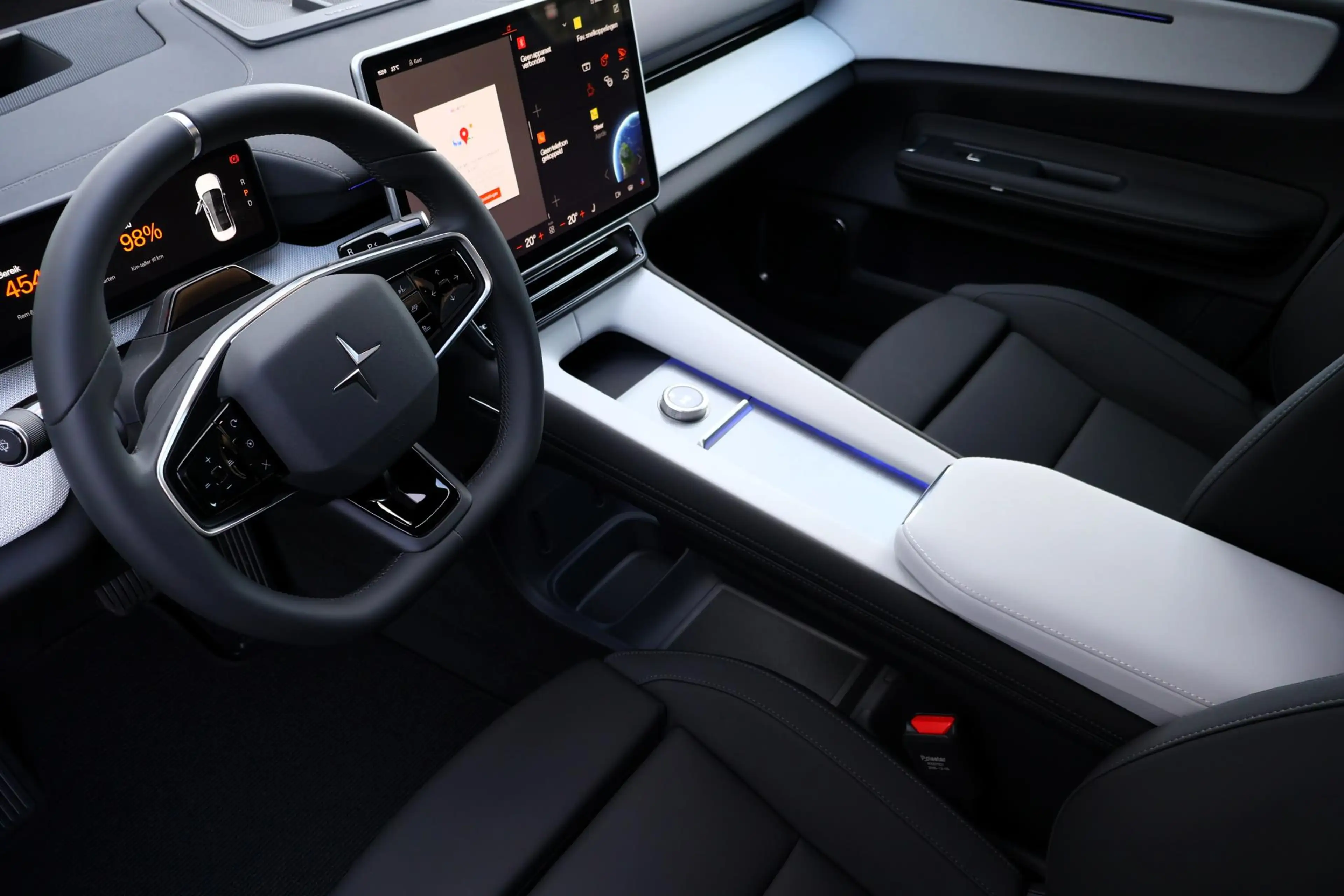 Polestar 4 Long Range Single motor Prime 100 kWh | Panoramisc — photo 6