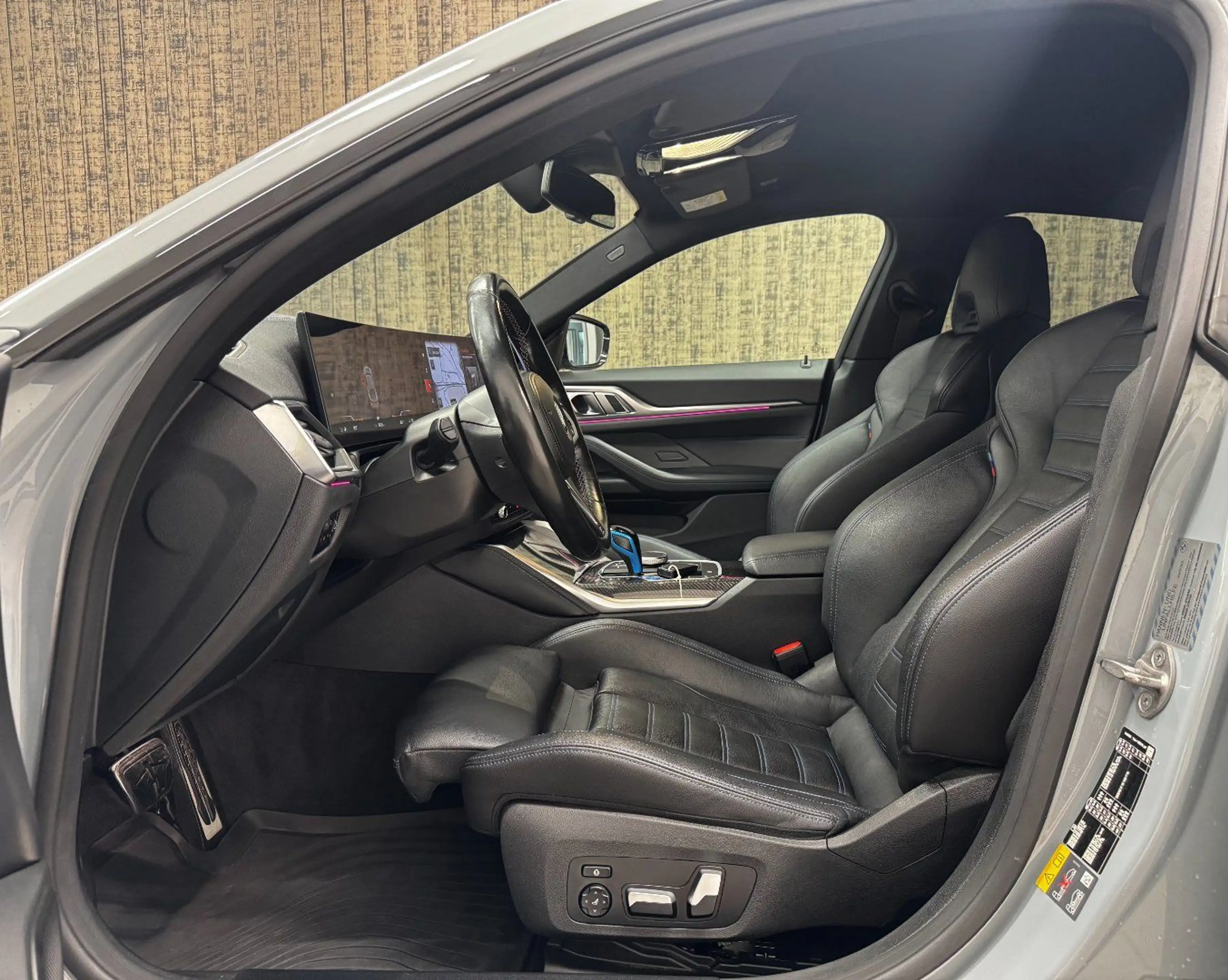 BMW i4 - M50 i xDrive — photo 11
