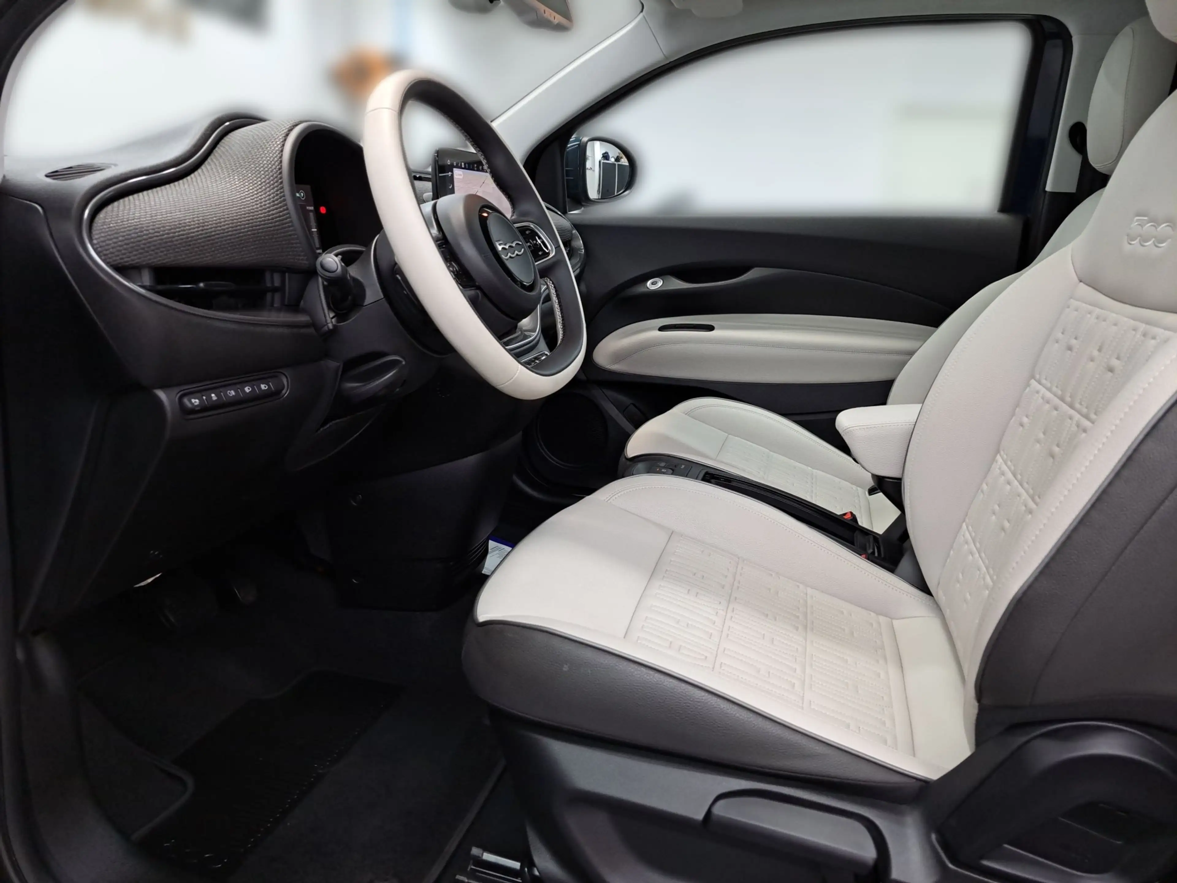 Fiat 500e La Prima NAVI RFK ALU LED La Prima — photo 10