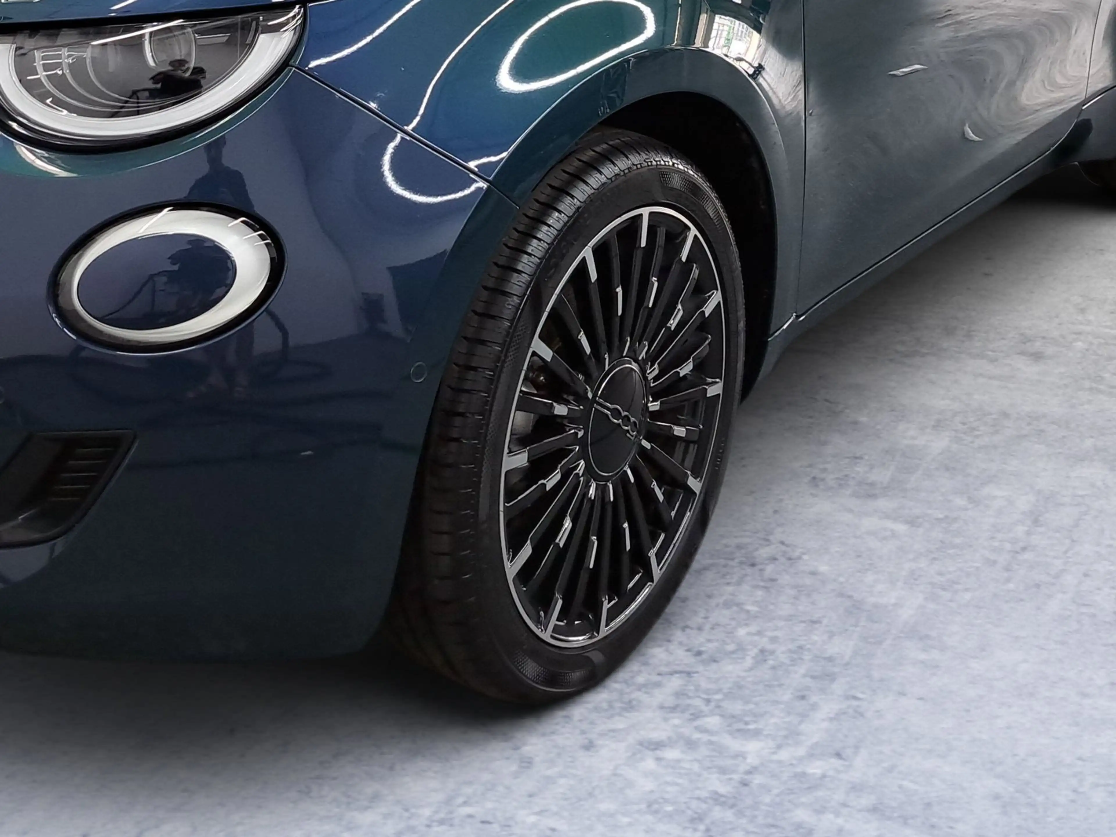 Fiat 500e La Prima NAVI RFK ALU LED La Prima — photo 7