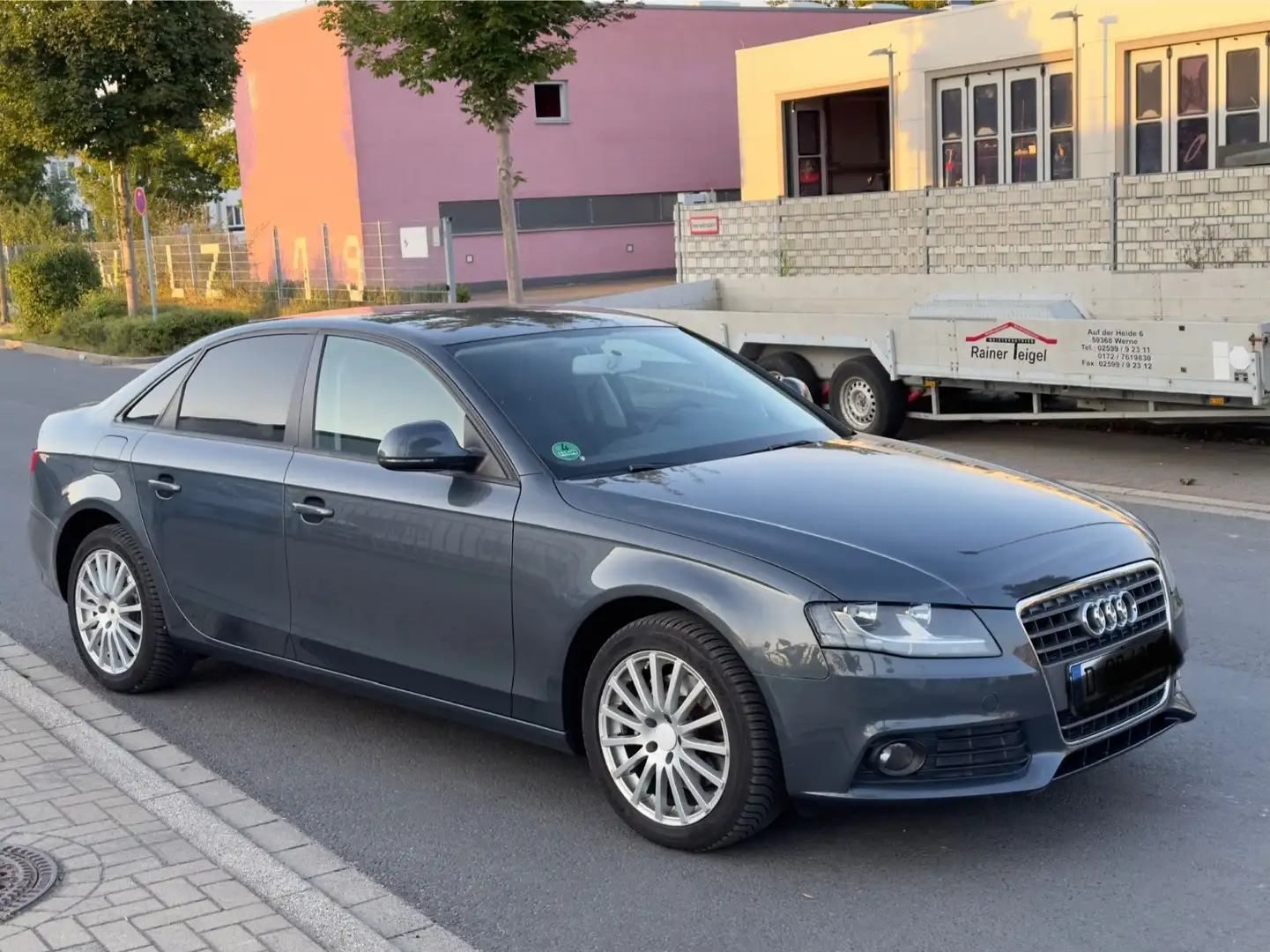 Audi A4 1.8 TFSI Lim. Attraction Grigio - 2