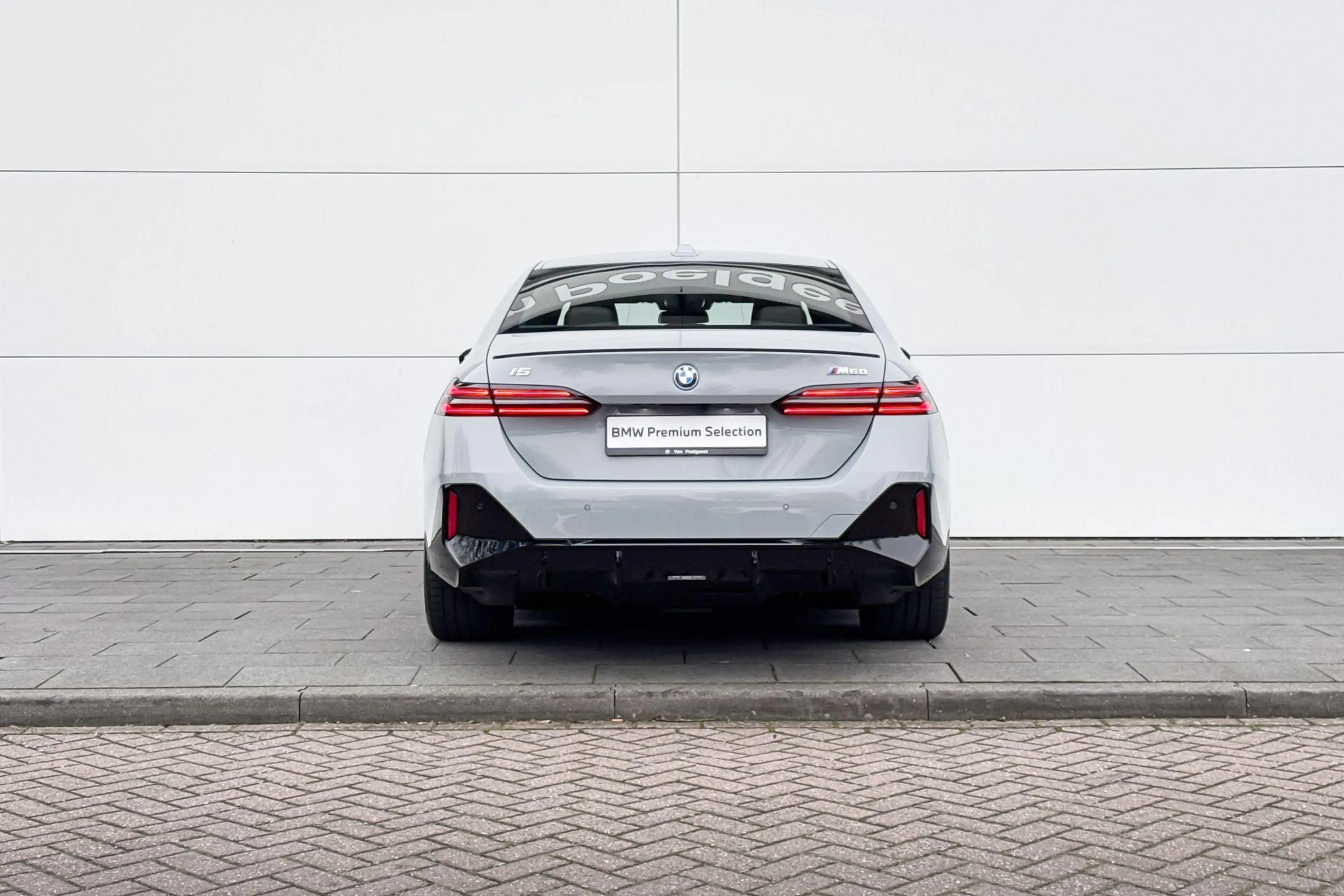 BMW i5 Sedan M60 xDrive 84 kWh — photo 7