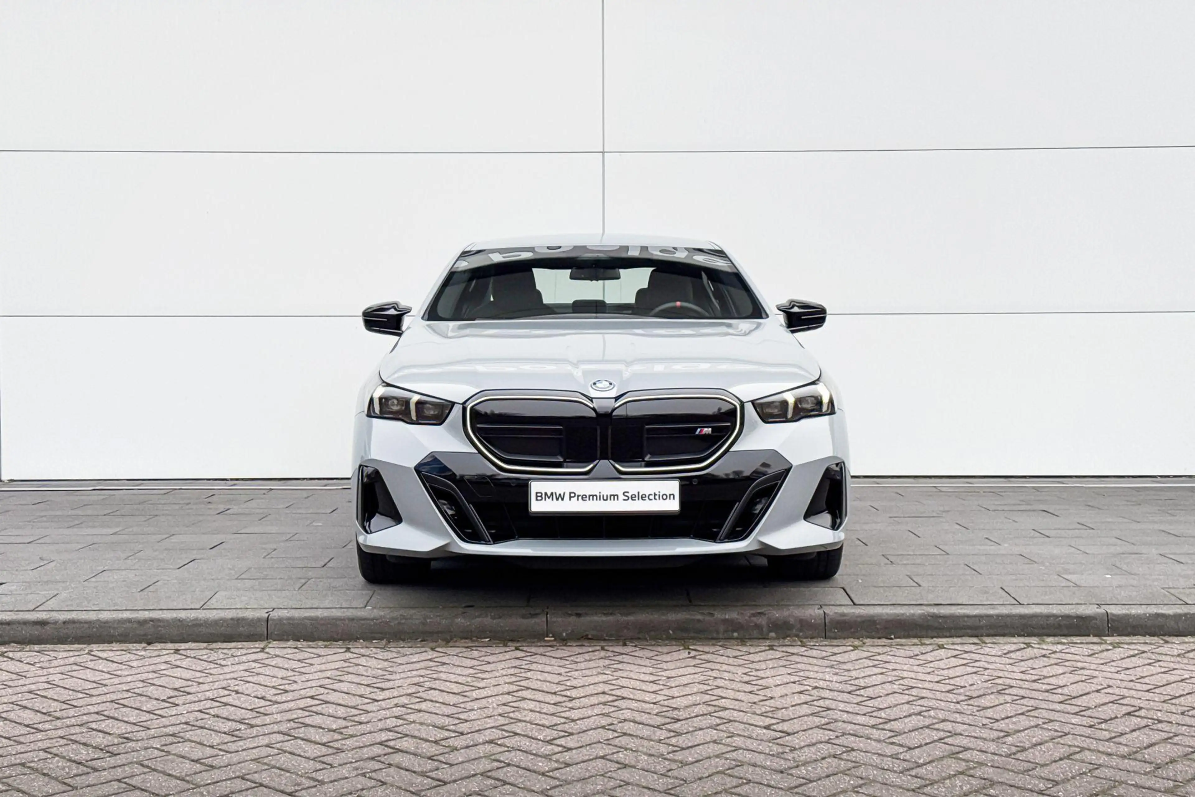 BMW i5 Sedan M60 xDrive 84 kWh — photo 5
