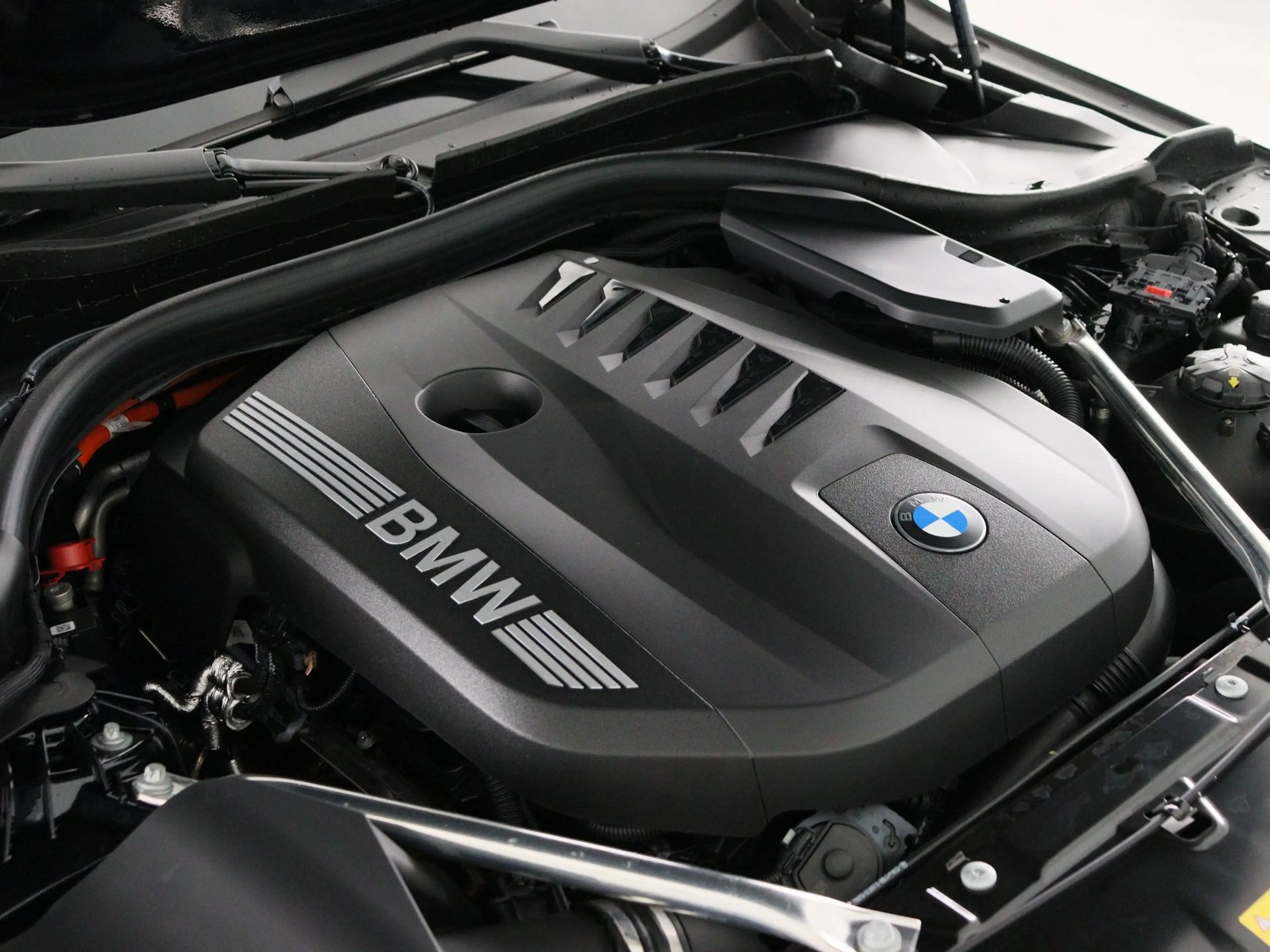 BMW 550 5 Serie Touring 550e xDrive — photo 6