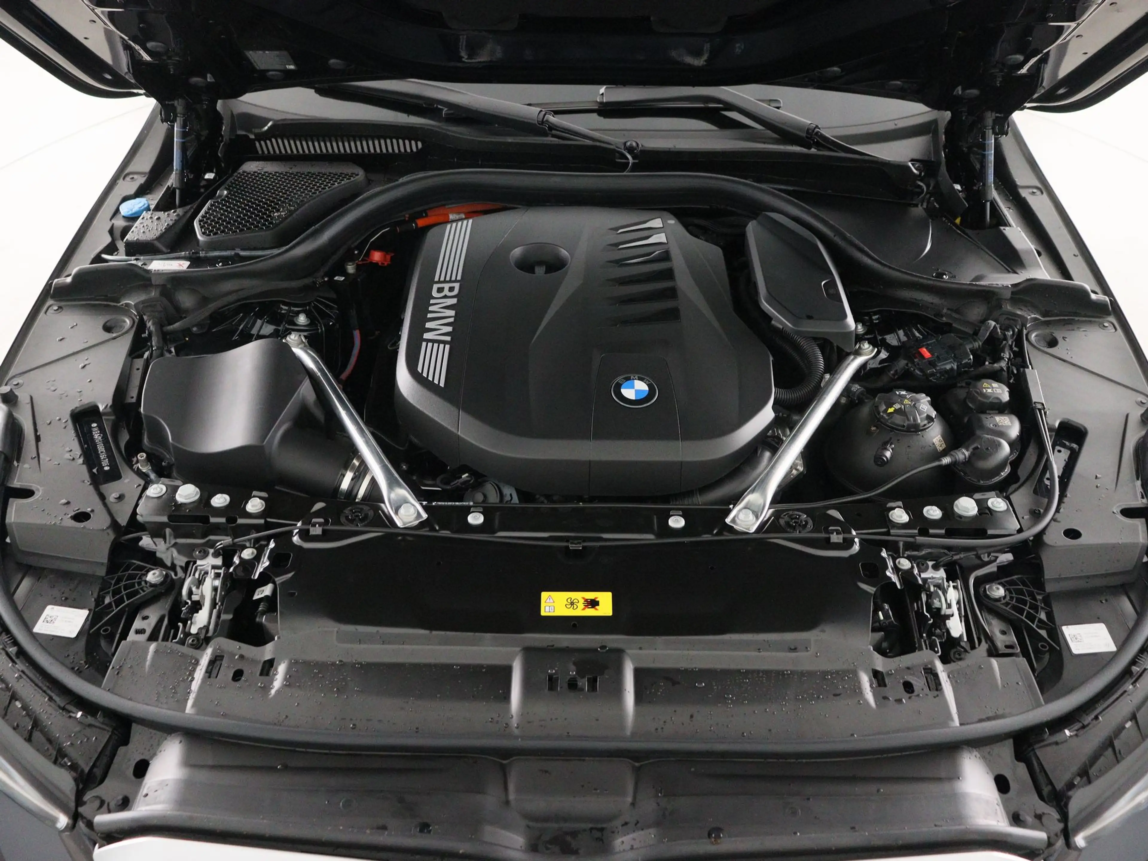 BMW 550 5 Serie Touring 550e xDrive — photo 5