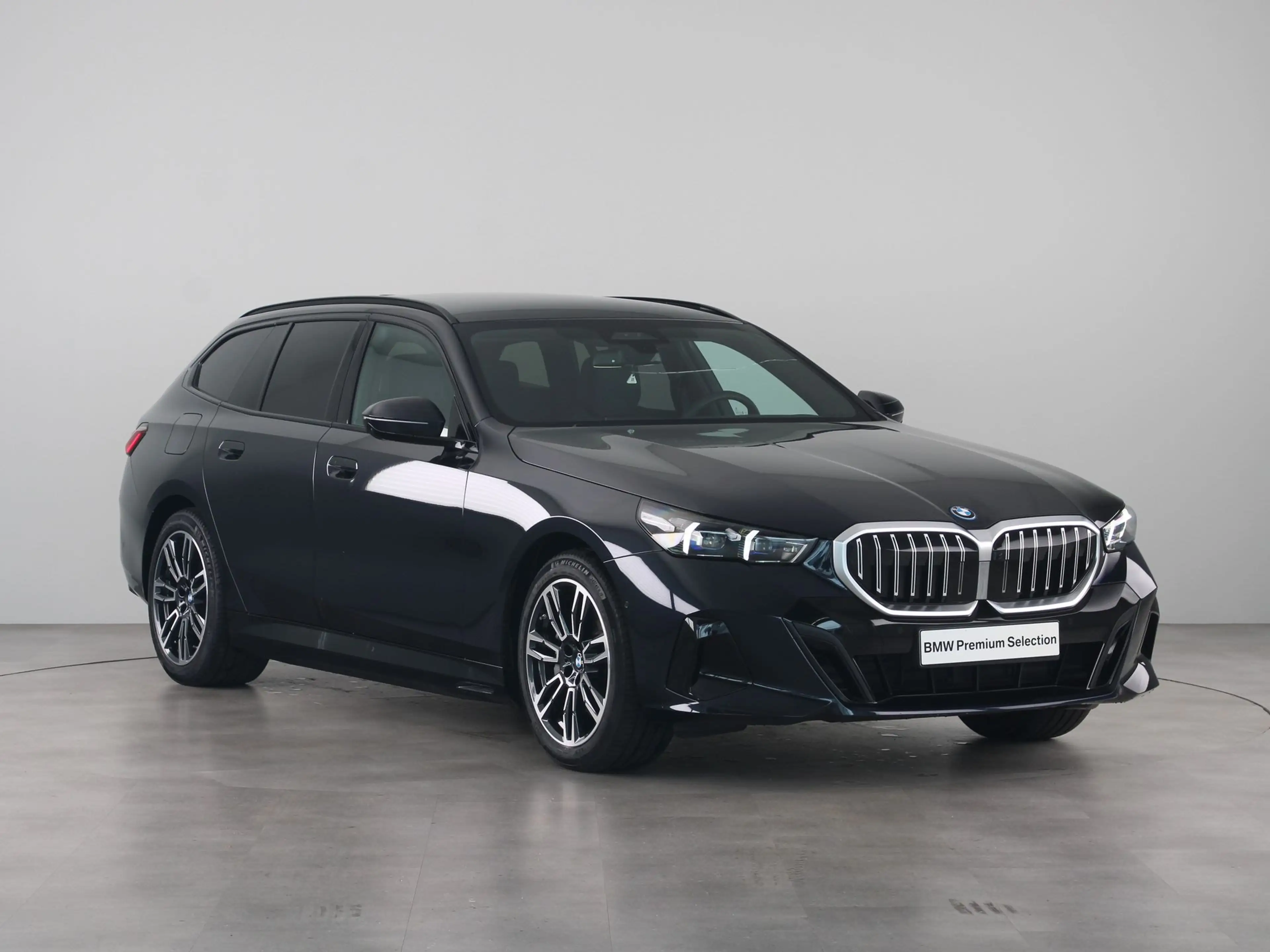 BMW 550 5 Serie Touring 550e xDrive — photo 9